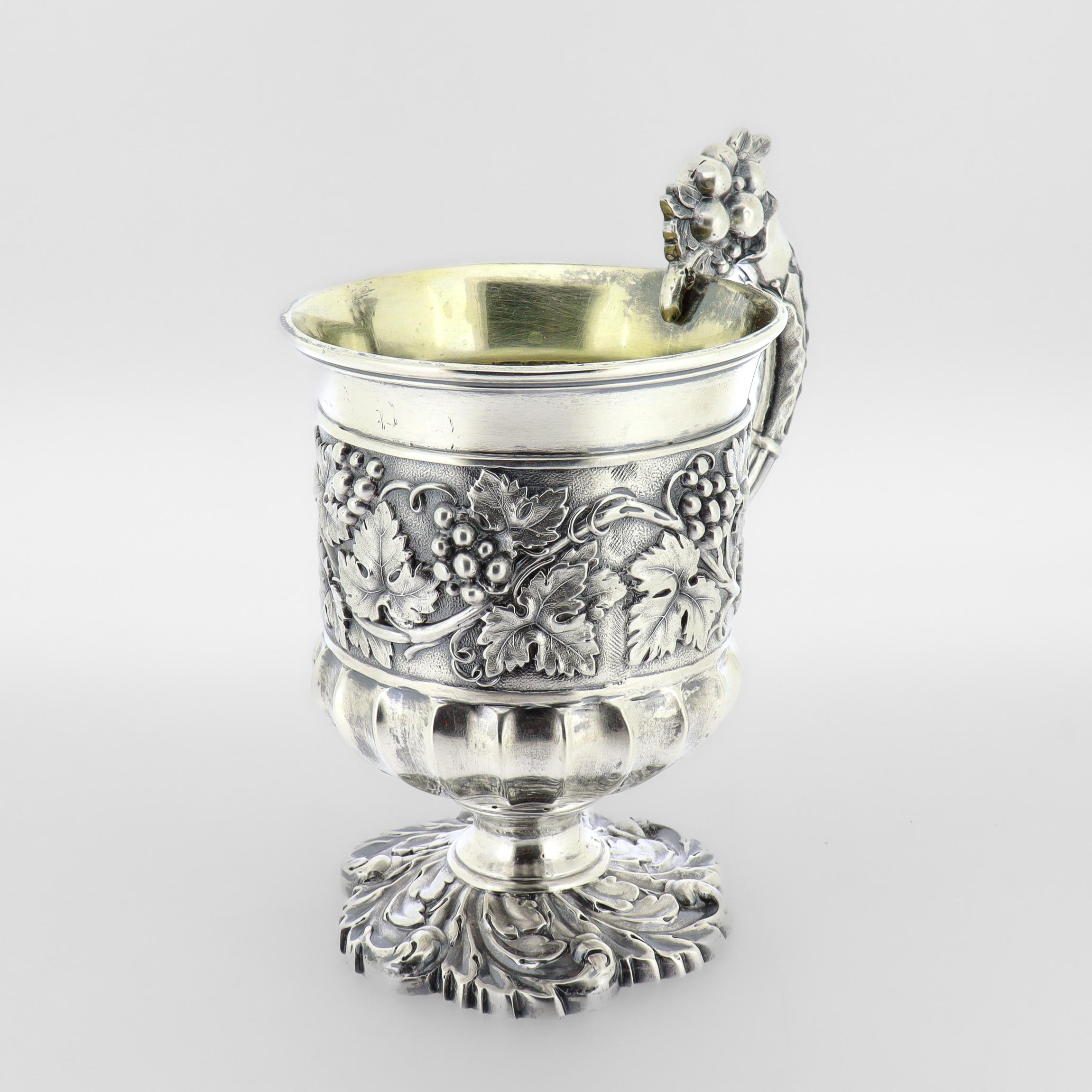 Antica tazza o boccale da battesimo in argento sterling georgiano di Joseph Angell In condizioni buone in vendita a Philadelphia, PA