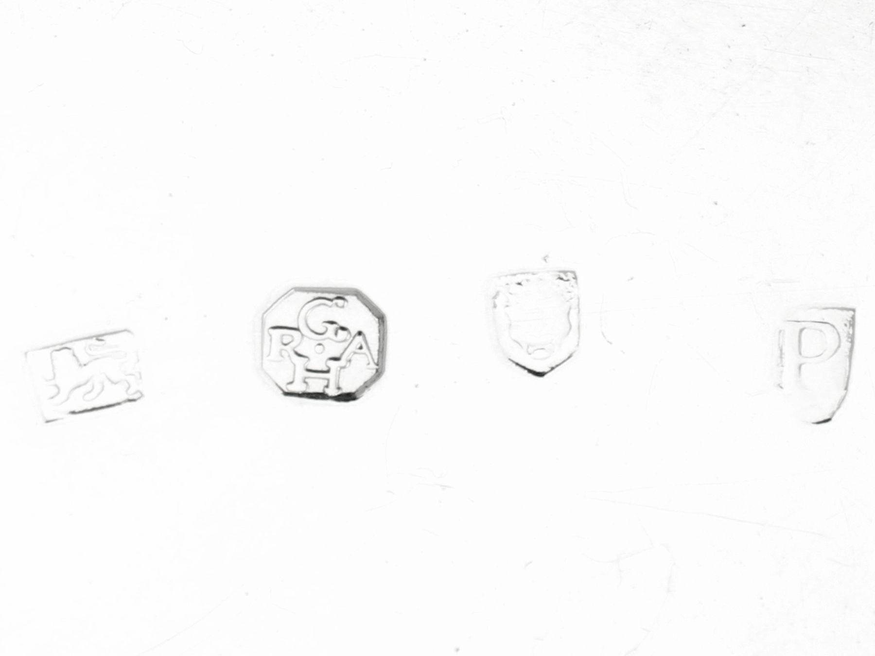 1730 Antike georgianische englische Sterling Silber Kellner im Angebot 3