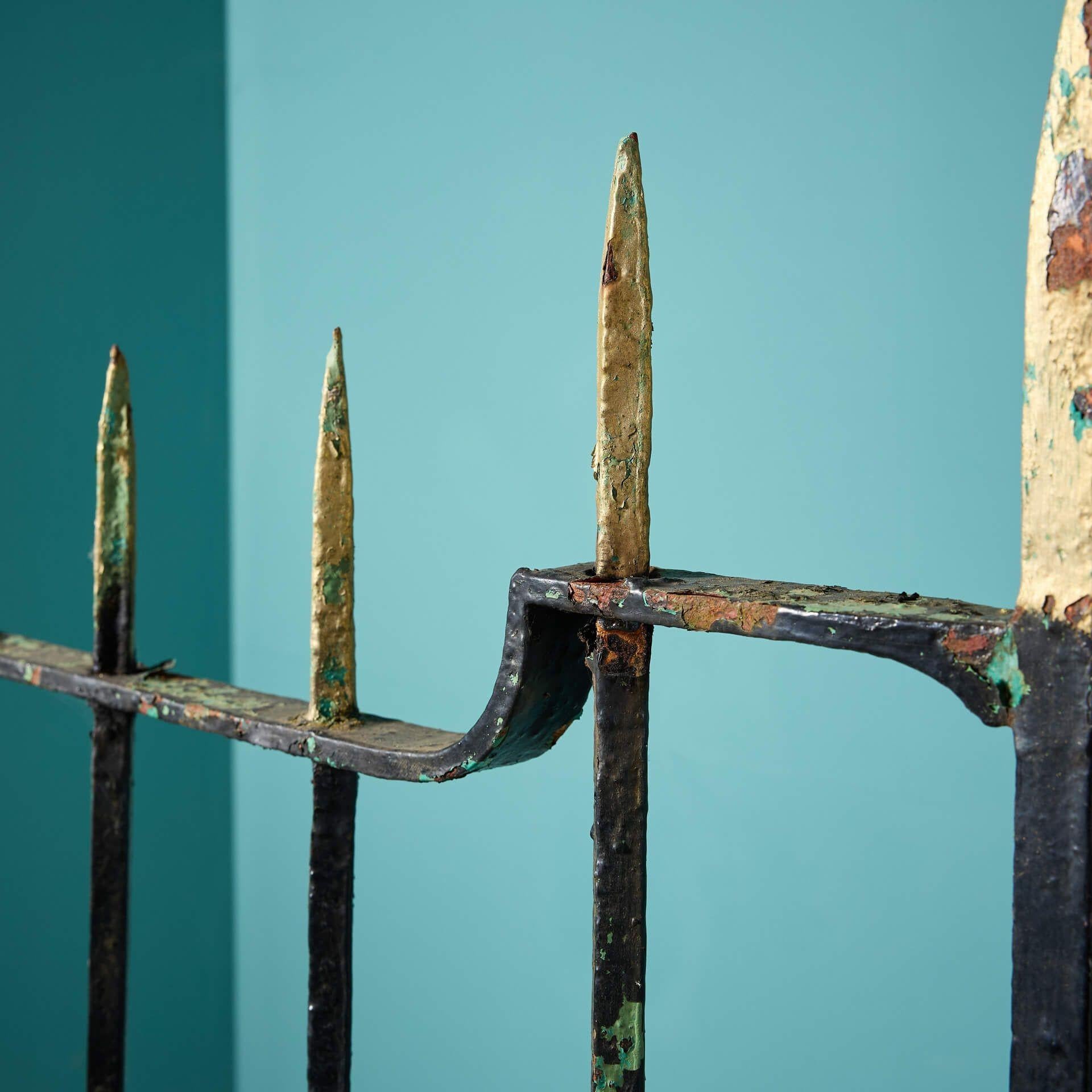 Inglese Antico cancello da giardino in ferro battuto di epoca georgiana in vendita