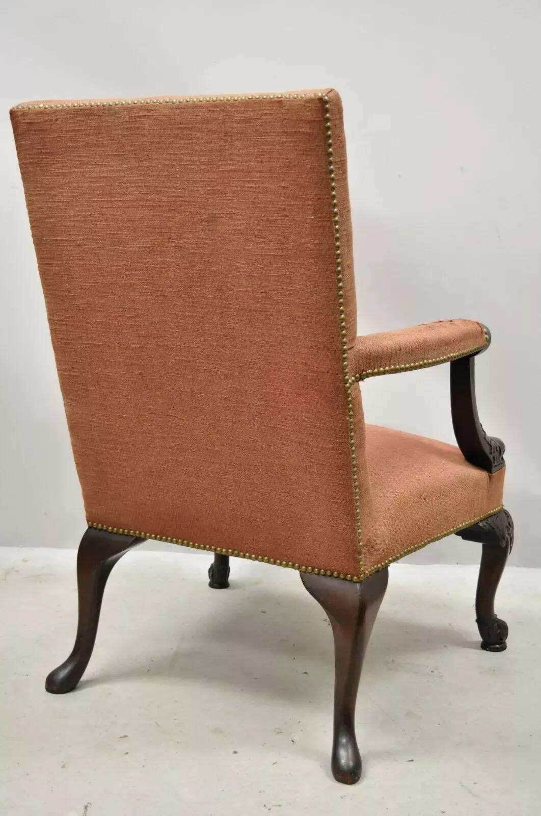 Ancienne chaise de bibliothèque à accoudoir en acajou, sculptée d'un dauphin figuratif, de style géorgien en vente 3