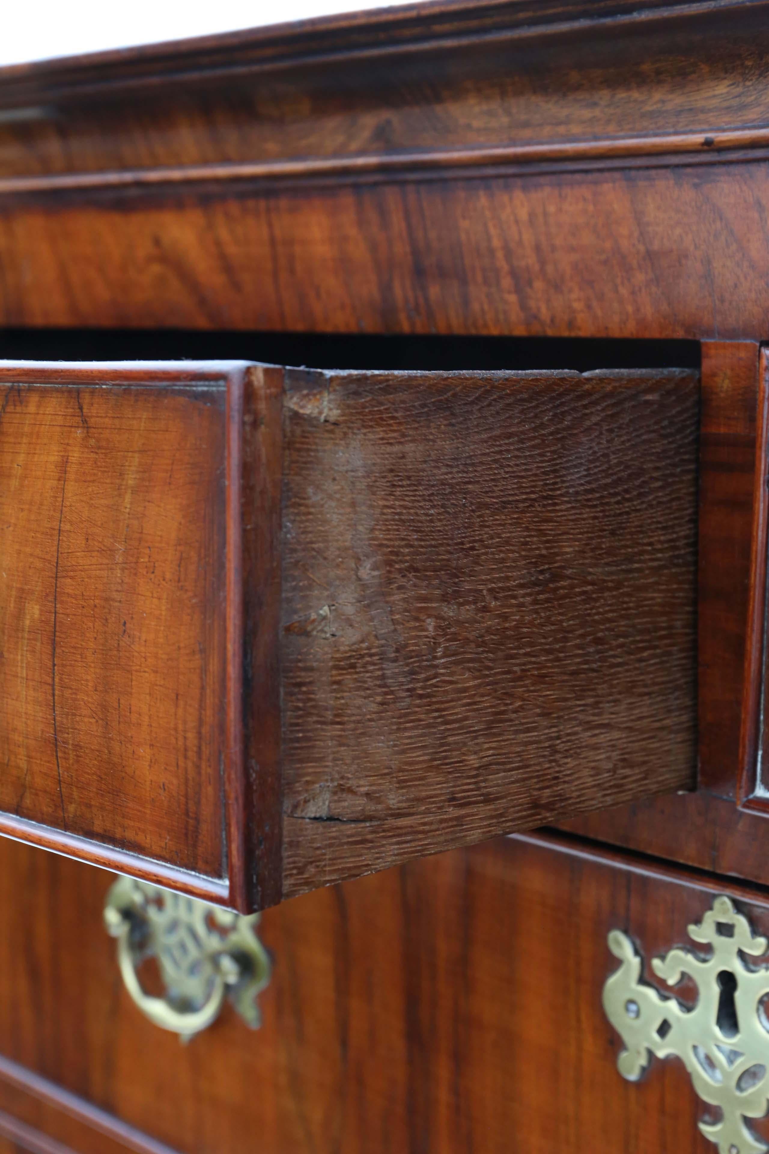 Antique Georgian Figured Walnut Chest of Drawers on Stand from the 18th Century For Sale 2