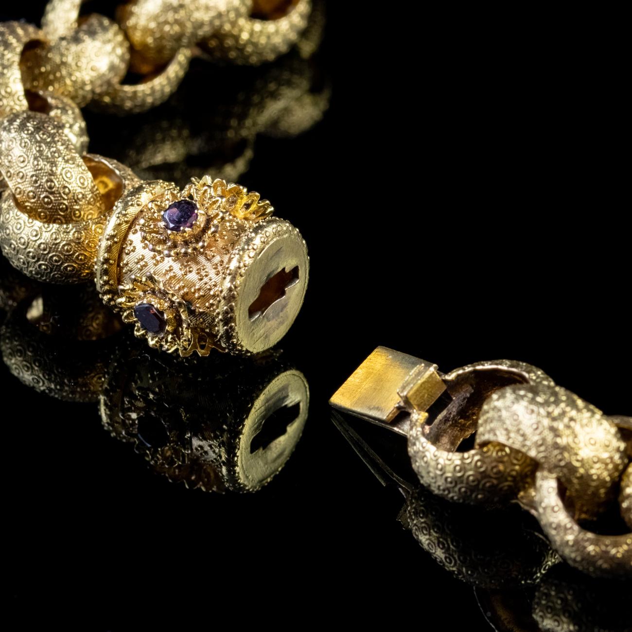 Antique Georgian Flat Cut Garnet Choker Necklace 18 Carat Gold, circa 1790 In Good Condition In Lancaster, Lancashire
