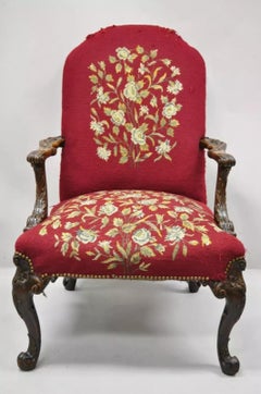 Antiker georgianischer, geblümter, geschnitzter Mahagoni-Loungesessel mit Gobelinstickereien, Kaminsims