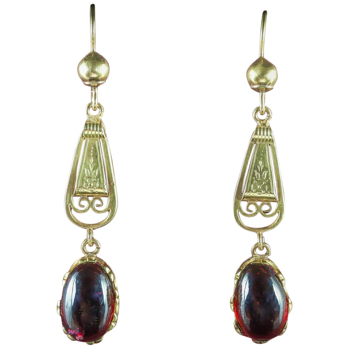 Antique Georgian Garnet 18 Carat Gold circa 1800 Earrings For Sale