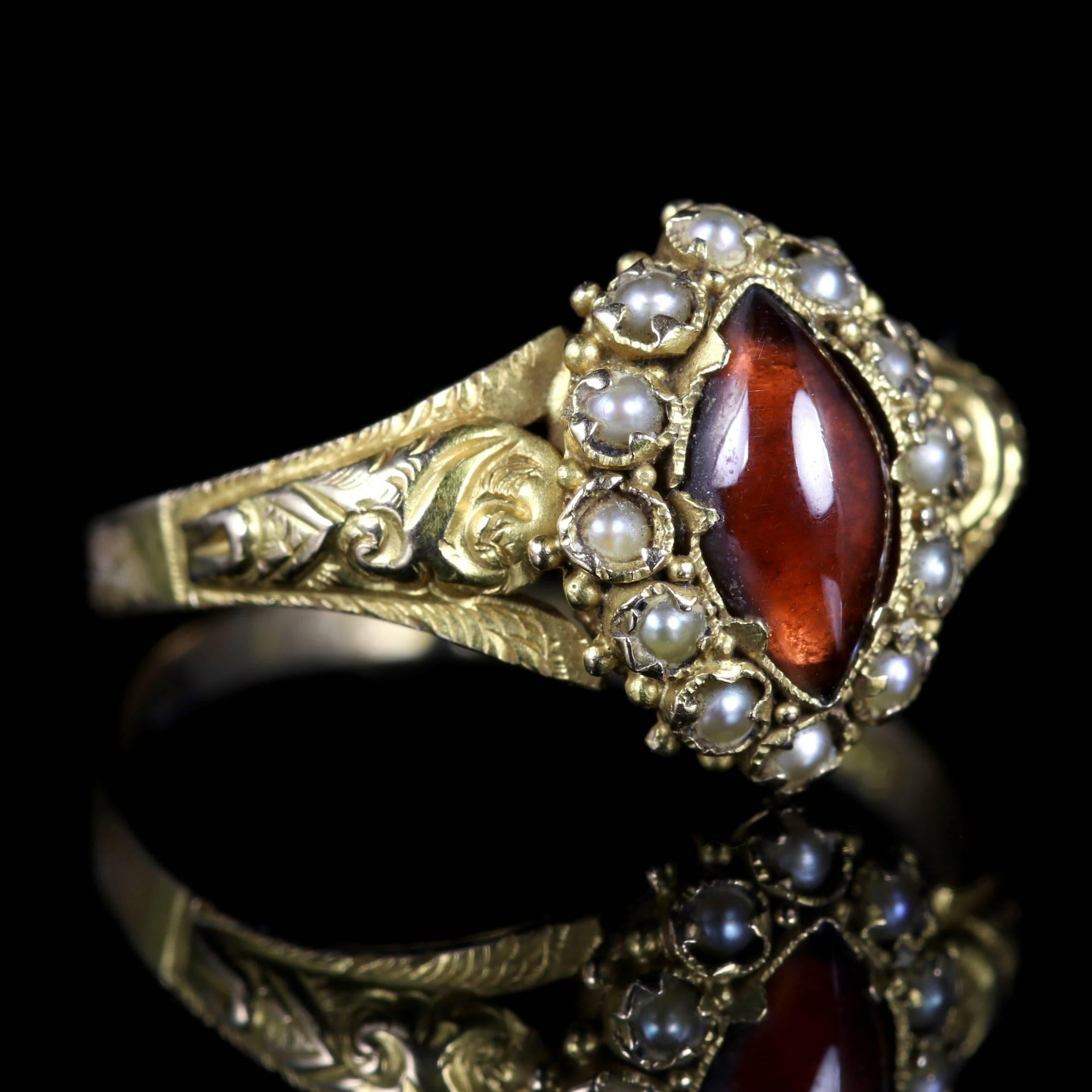Women's or Men's Antique Georgian Garnet Pearl Ring 18 Carat Gold, circa 1820