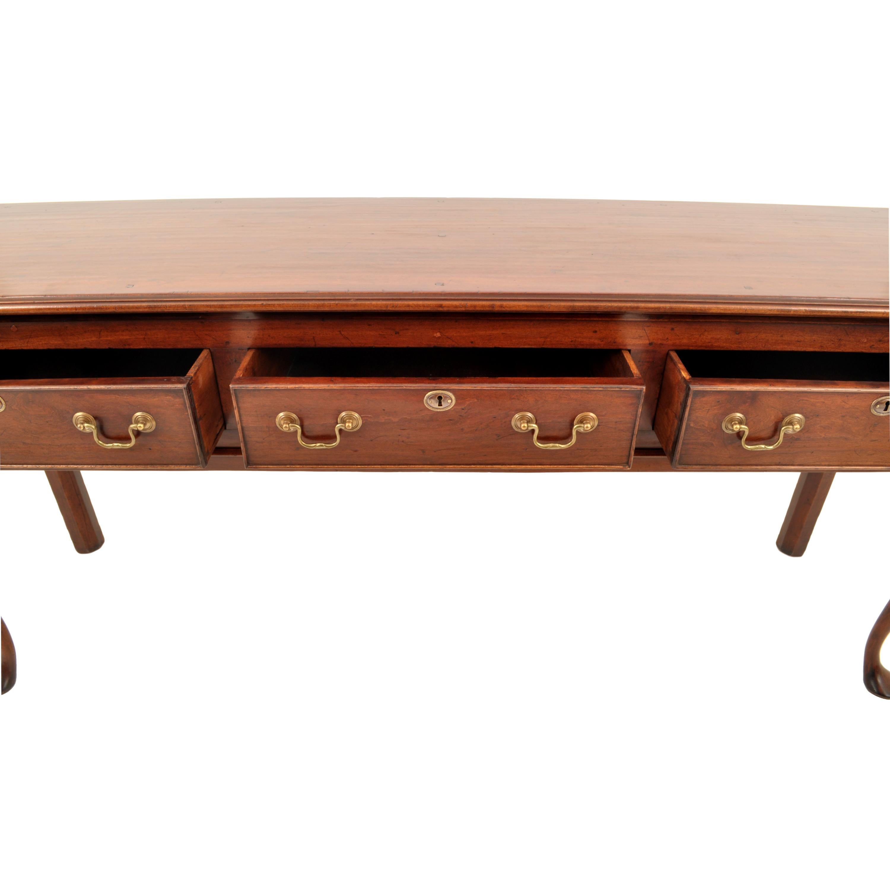 Mid-18th Century Antique Georgian George III Walnut Long Welsh Dresser Base Server Table, 1760