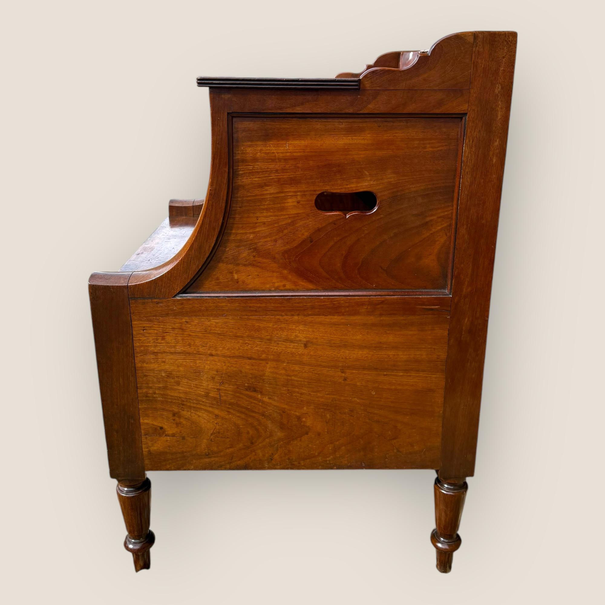 Antica credenza georgiana Gillows of Lancaster in mogano in vendita 2