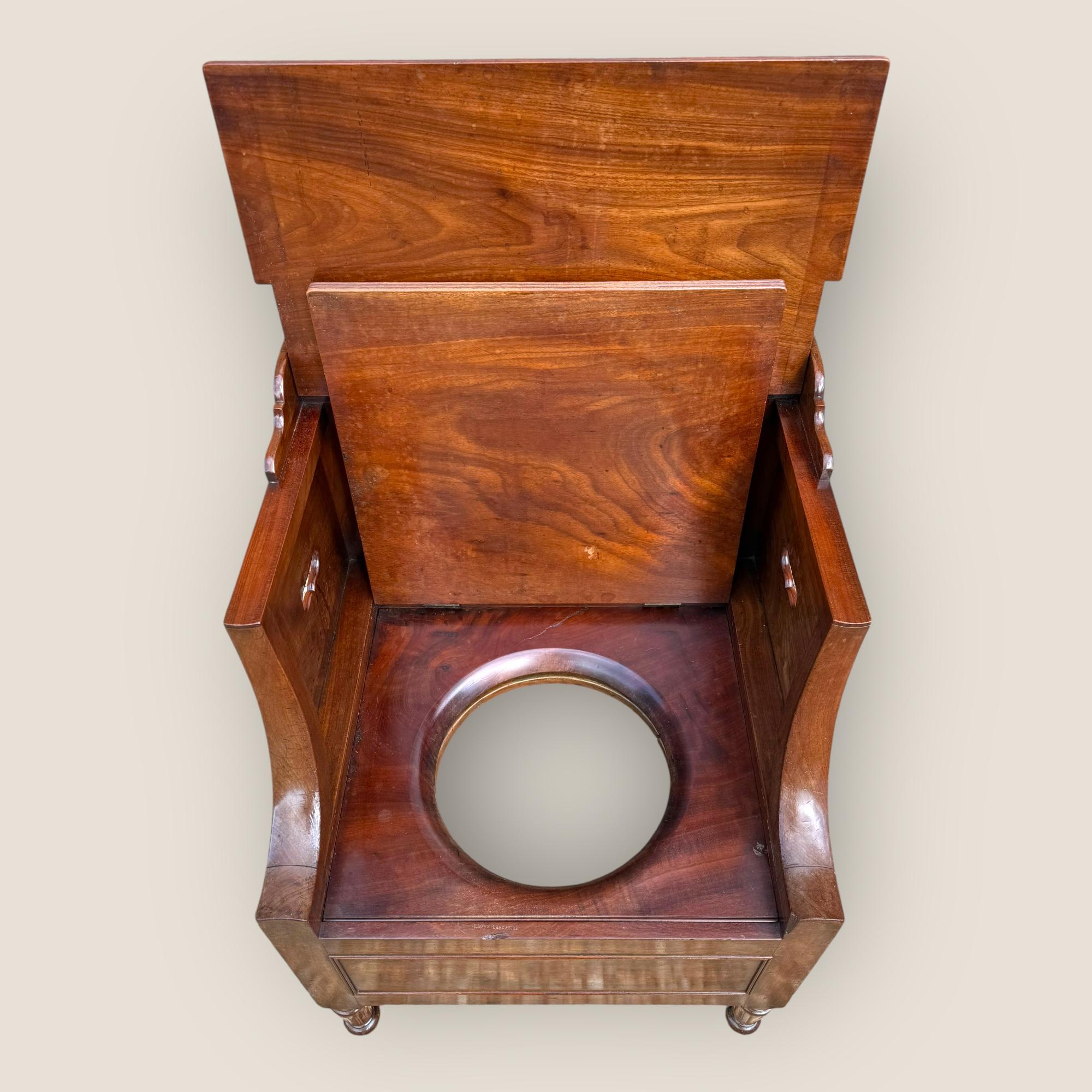 Mogano Antica credenza georgiana Gillows of Lancaster in mogano in vendita