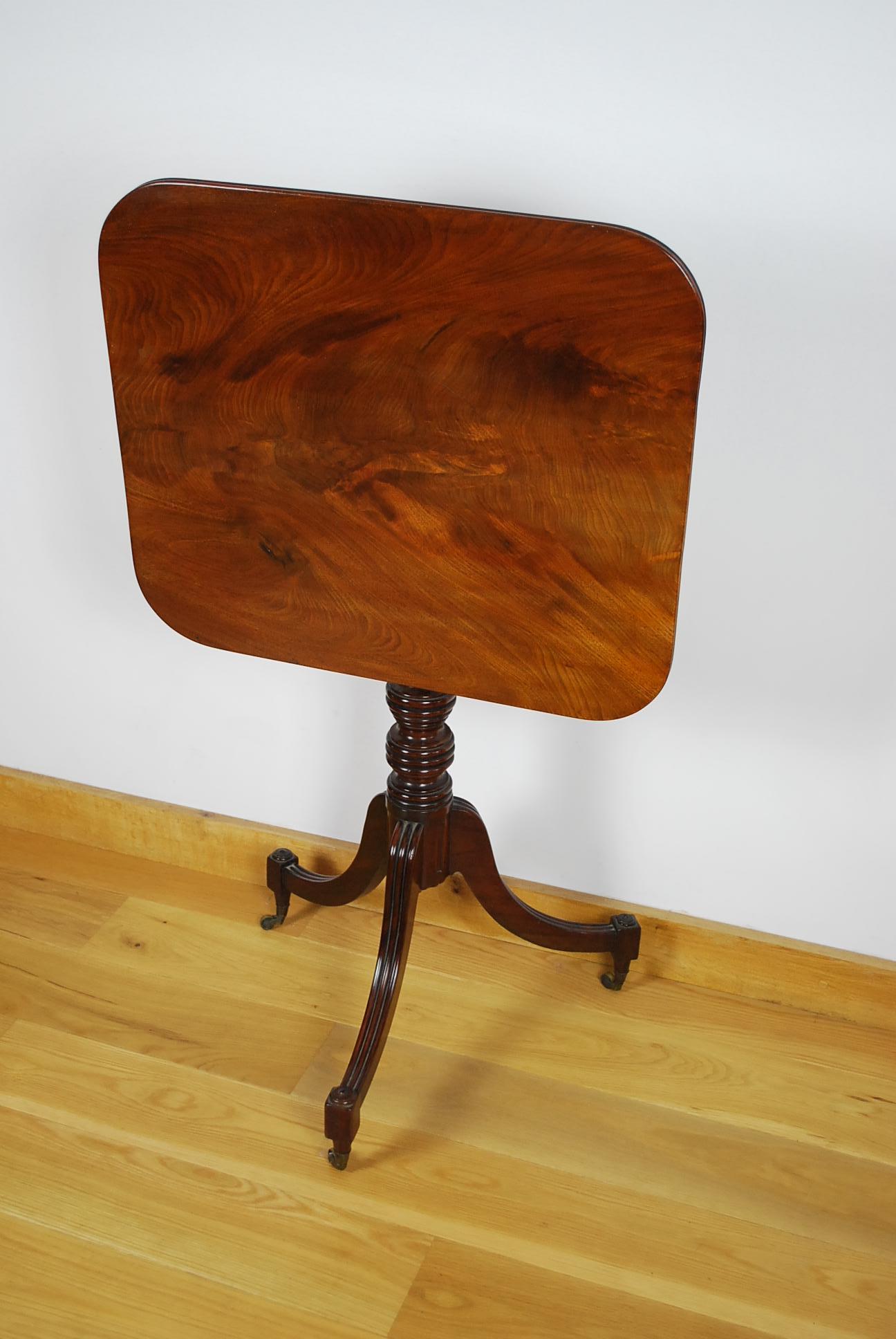 19th Century Antique Georgian Gillows Tripod/ Occasional Table  For Sale