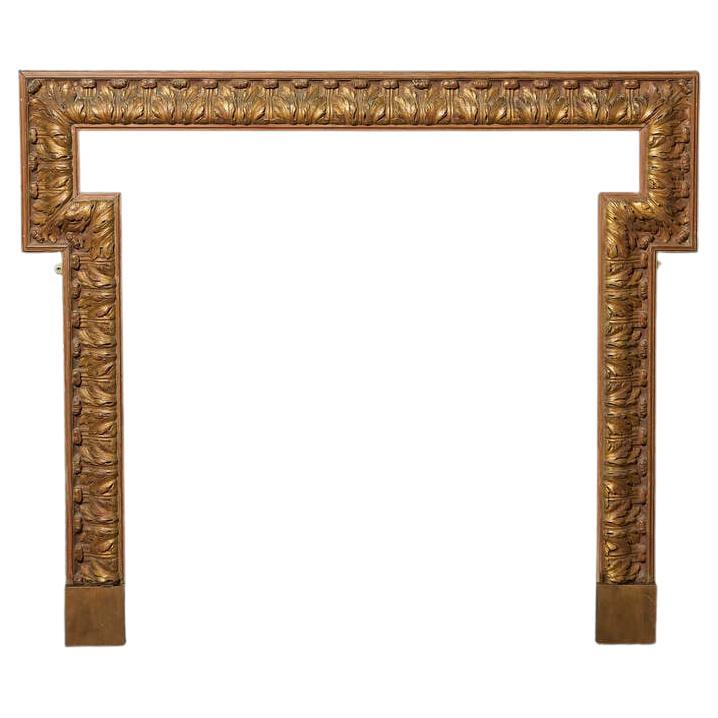 Cheminée ancienne géorgienne dorée à pattes de chien c.1780 en vente