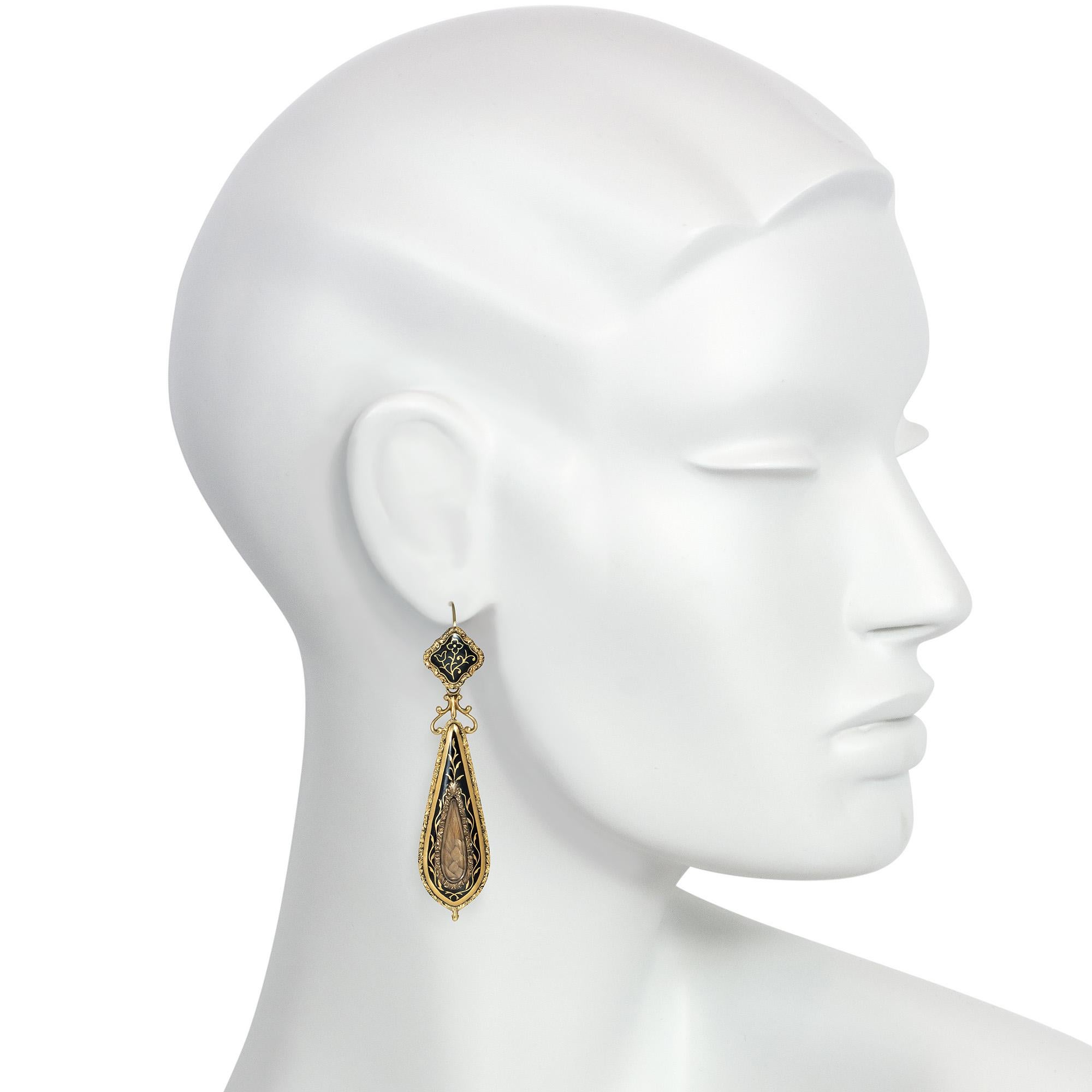 Antike georgianische Gold- und schwarze Emaille-Ohrringe Day-to-Night-Mourning im Zustand „Gut“ im Angebot in New York, NY