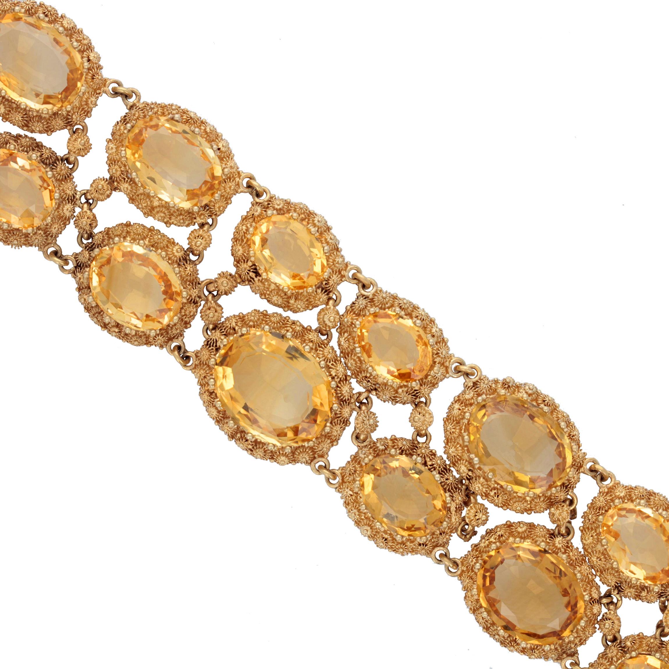 Oval Cut Antique Georgian Citrine Yellow Gold Bracelet For Sale