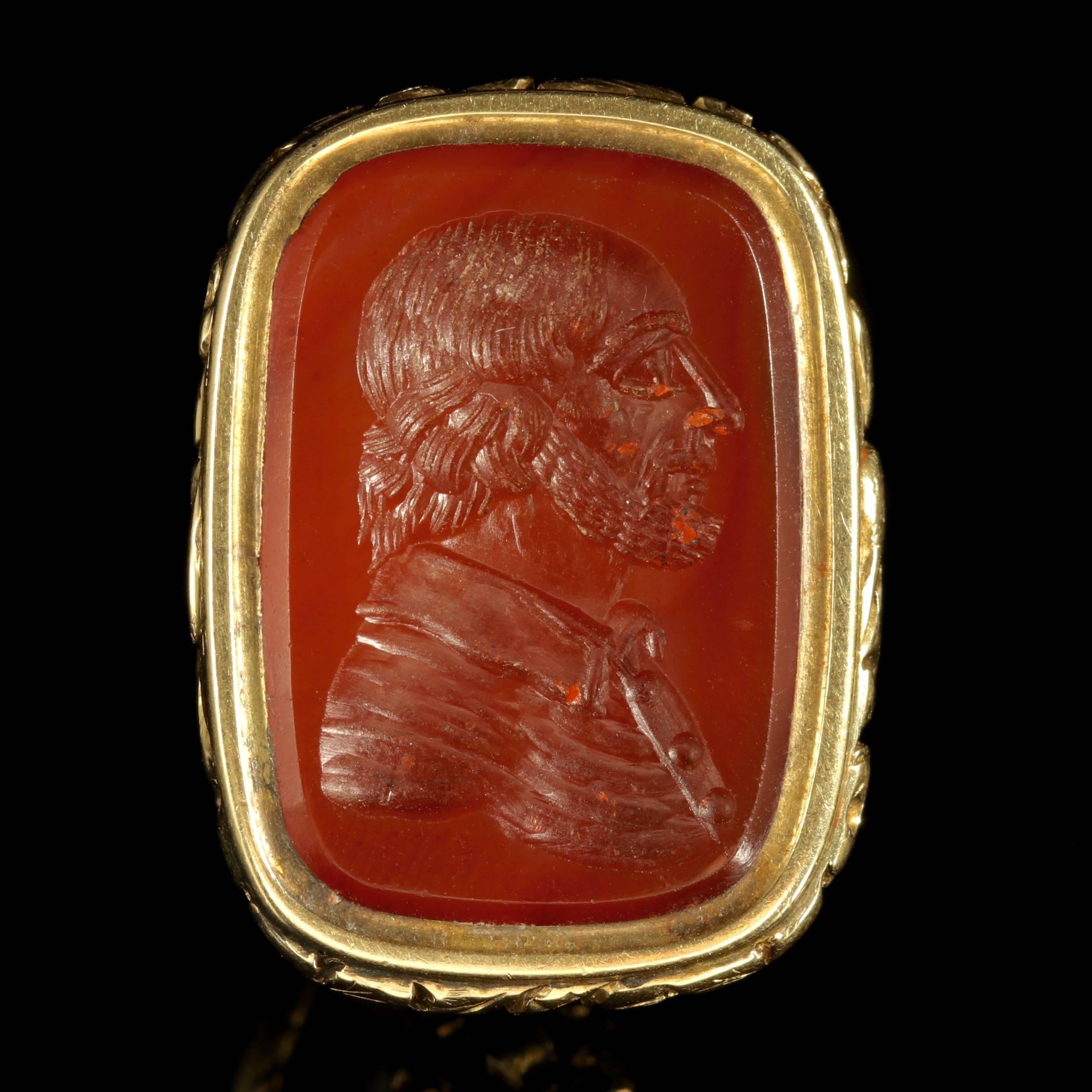 To read more please click continue reading below-

This wonderful Antique Georgian 18ct Gold Shakespeare seal fob is Circa 1780.

Due to its age, Georgian jewellery is quite rare, with some pieces almost three hundred years old. From 1714 until 1837