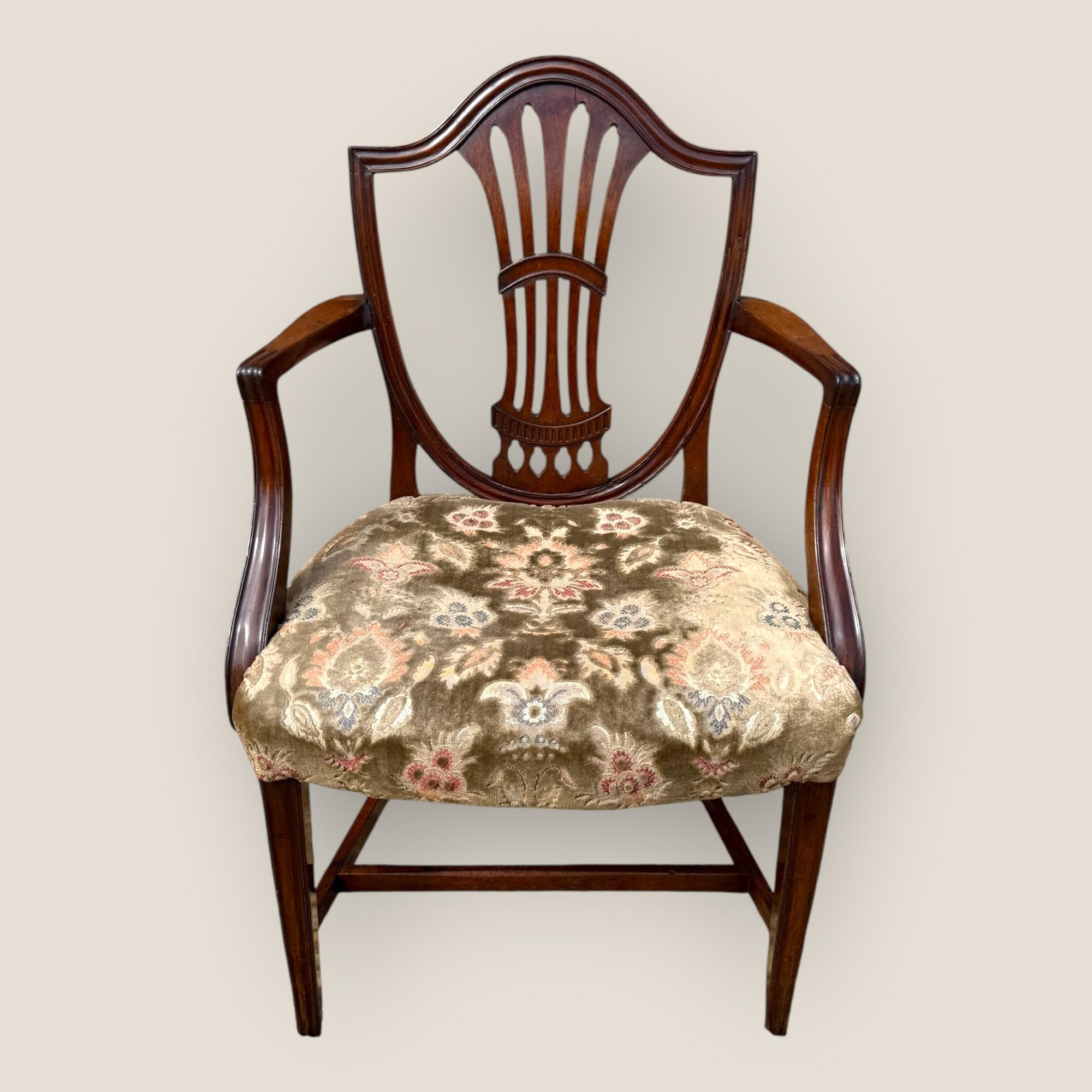Antique Georgian Hepplewhite Period Floral Upholstered Mahogany Carver Chair For Sale 5