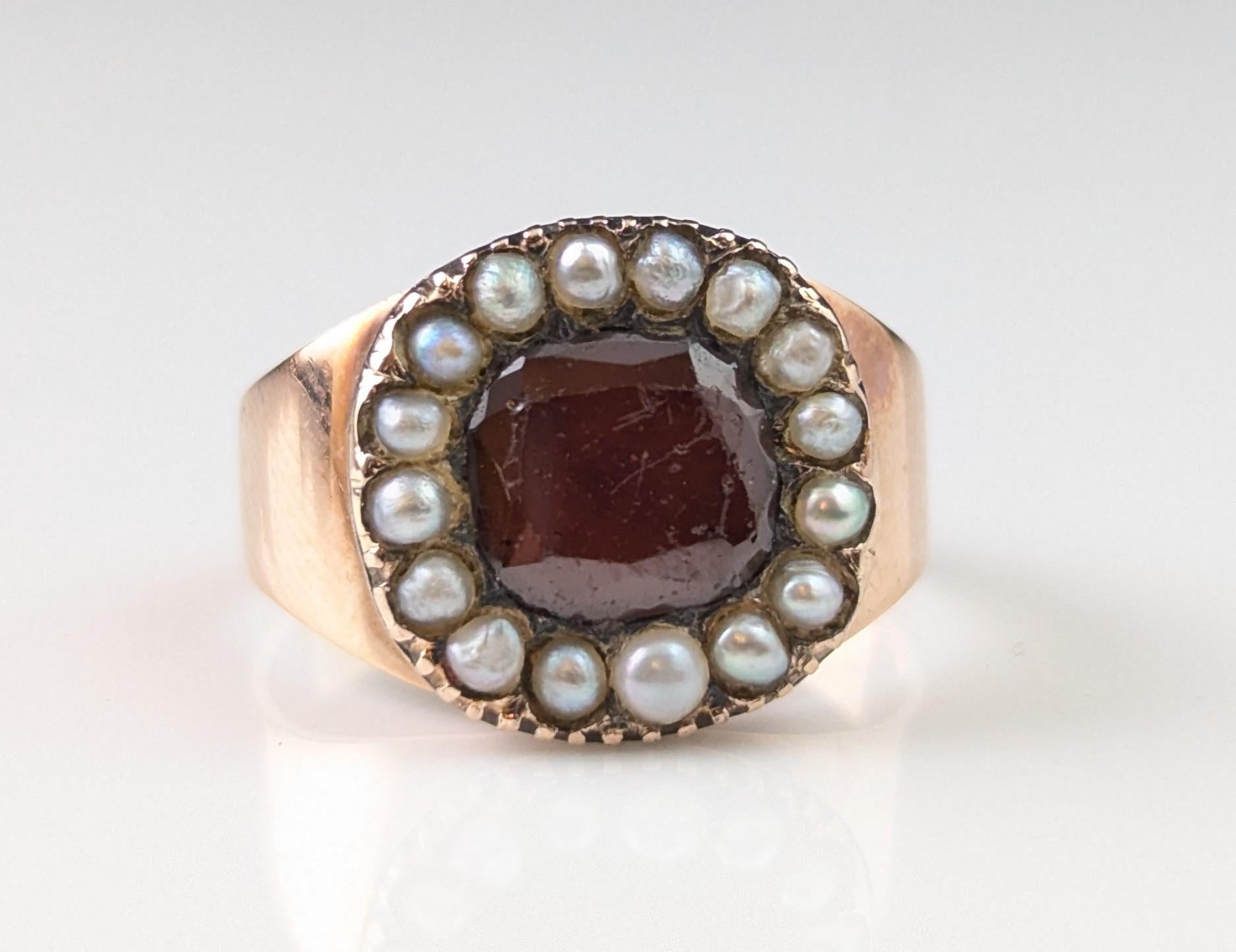 Antique Georgian Hessonite Garnet and Pearl ring, 9k rose gold For Sale 5