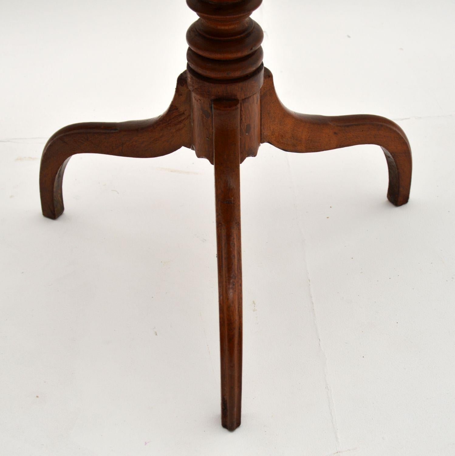 Antique Georgian III Occasional Table In Good Condition In London, GB
