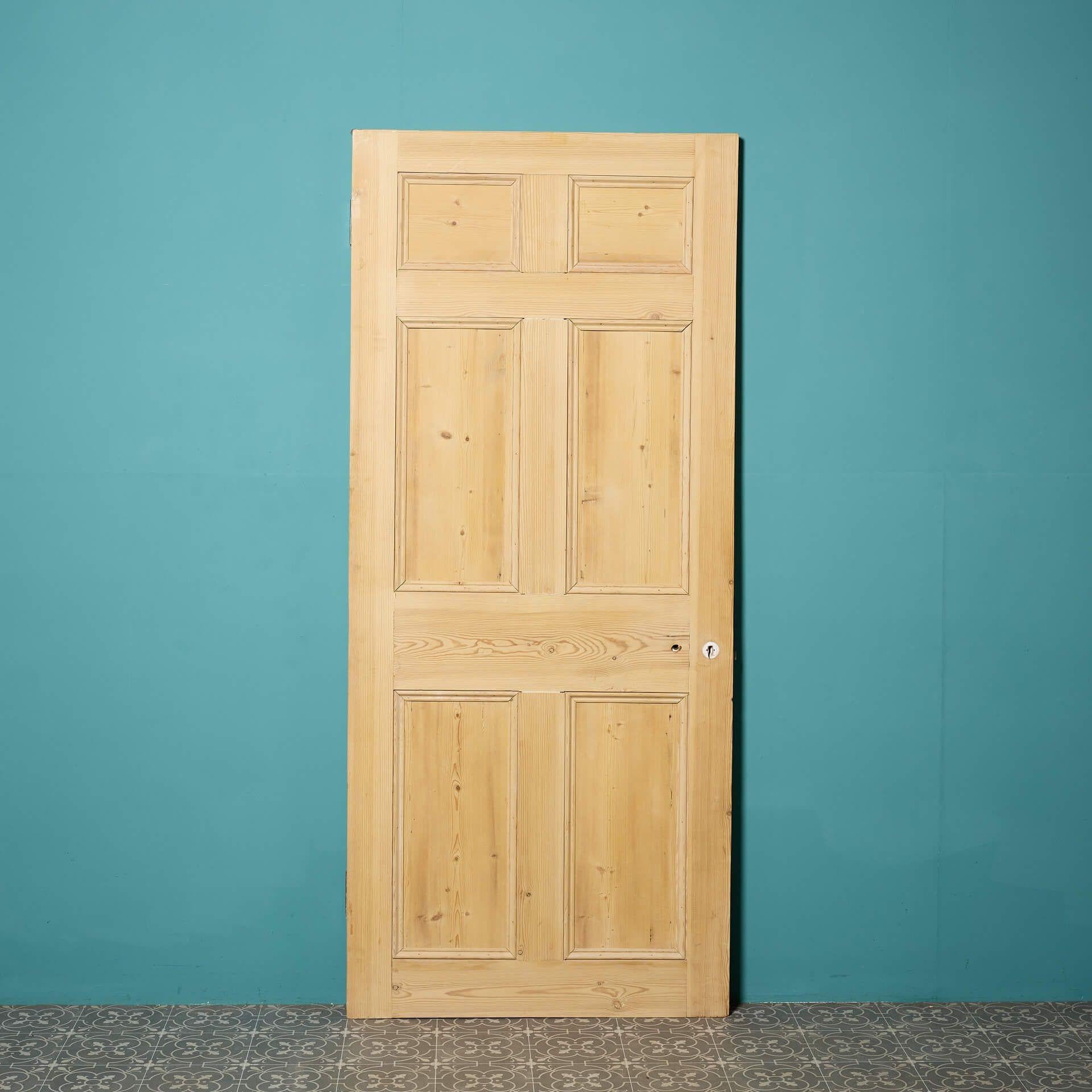 Antique Georgian Interior Pine Door In Fair Condition For Sale In Wormelow, Herefordshire