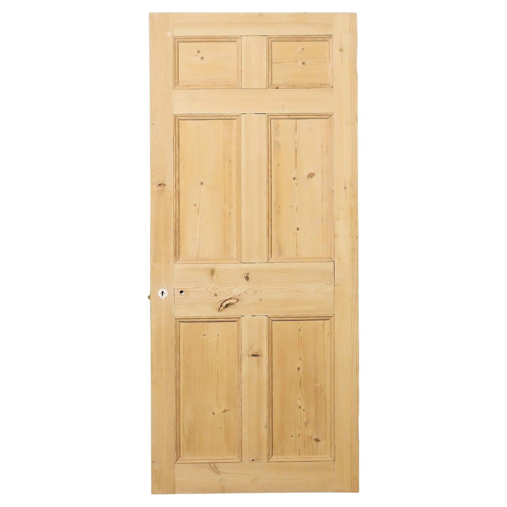 Porte intérieure géorgienne ancienne en pin