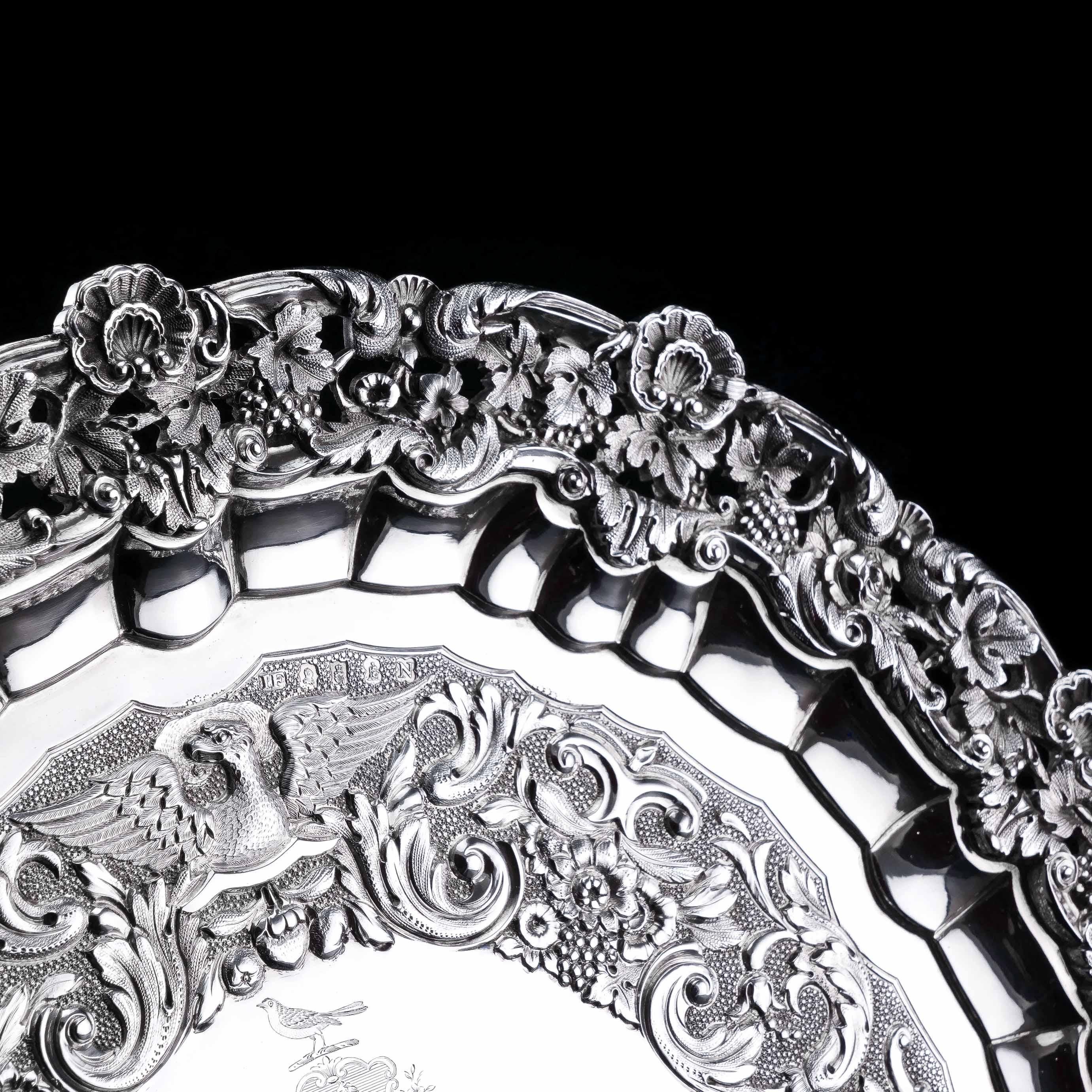 Antique Georgian Irish Sterling Silver Tray/Salver, 1833 For Sale 9