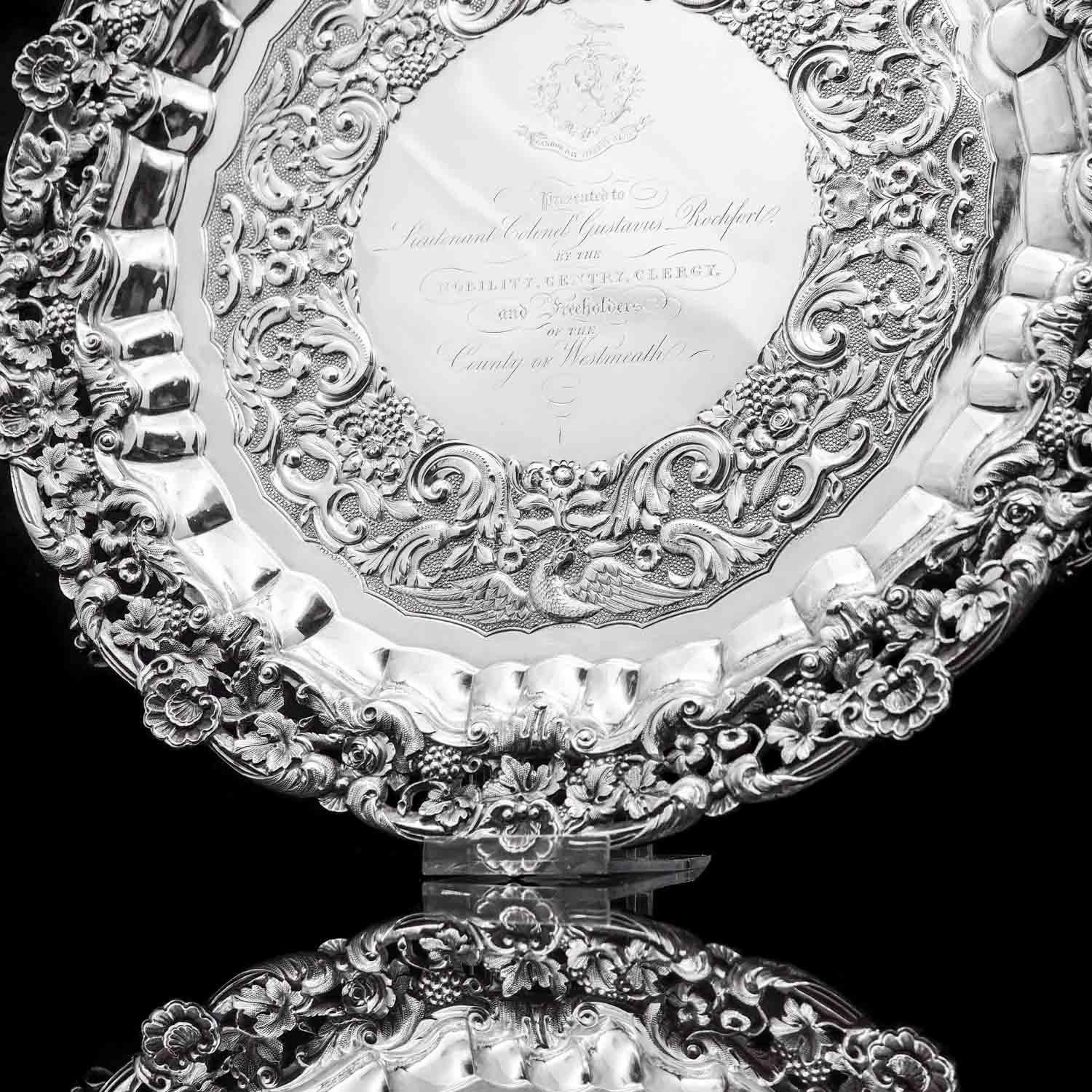 Antique Georgian Irish Sterling Silver Tray/Salver, 1833 For Sale 4