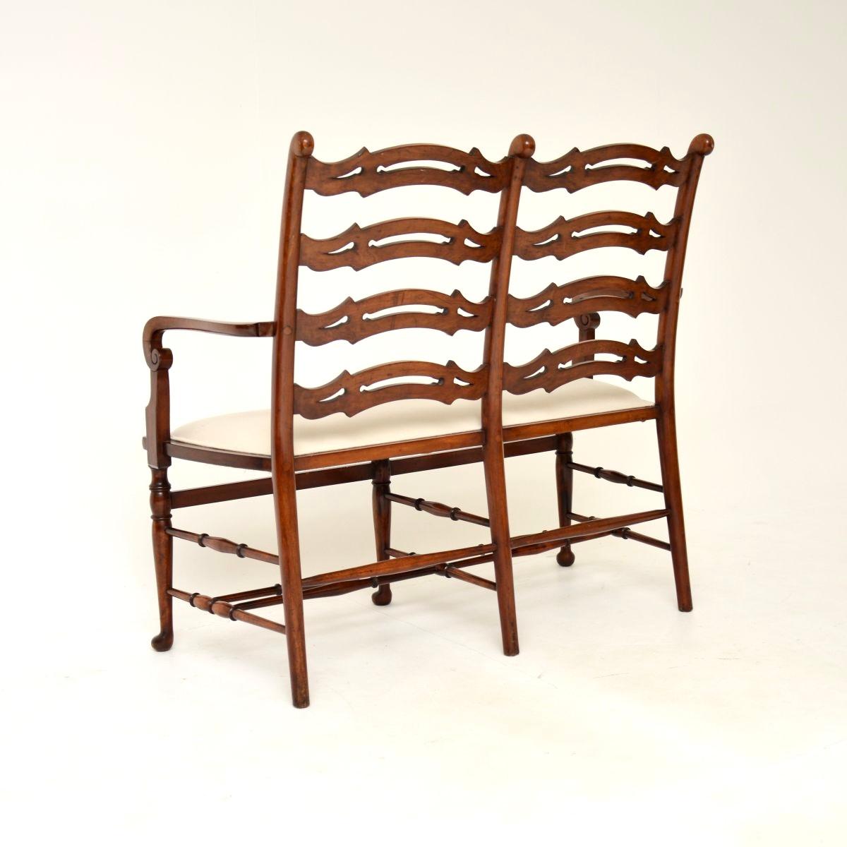 Antikes georgianisches Sofa mit Leiterlehne im Zustand „Gut“ im Angebot in London, GB