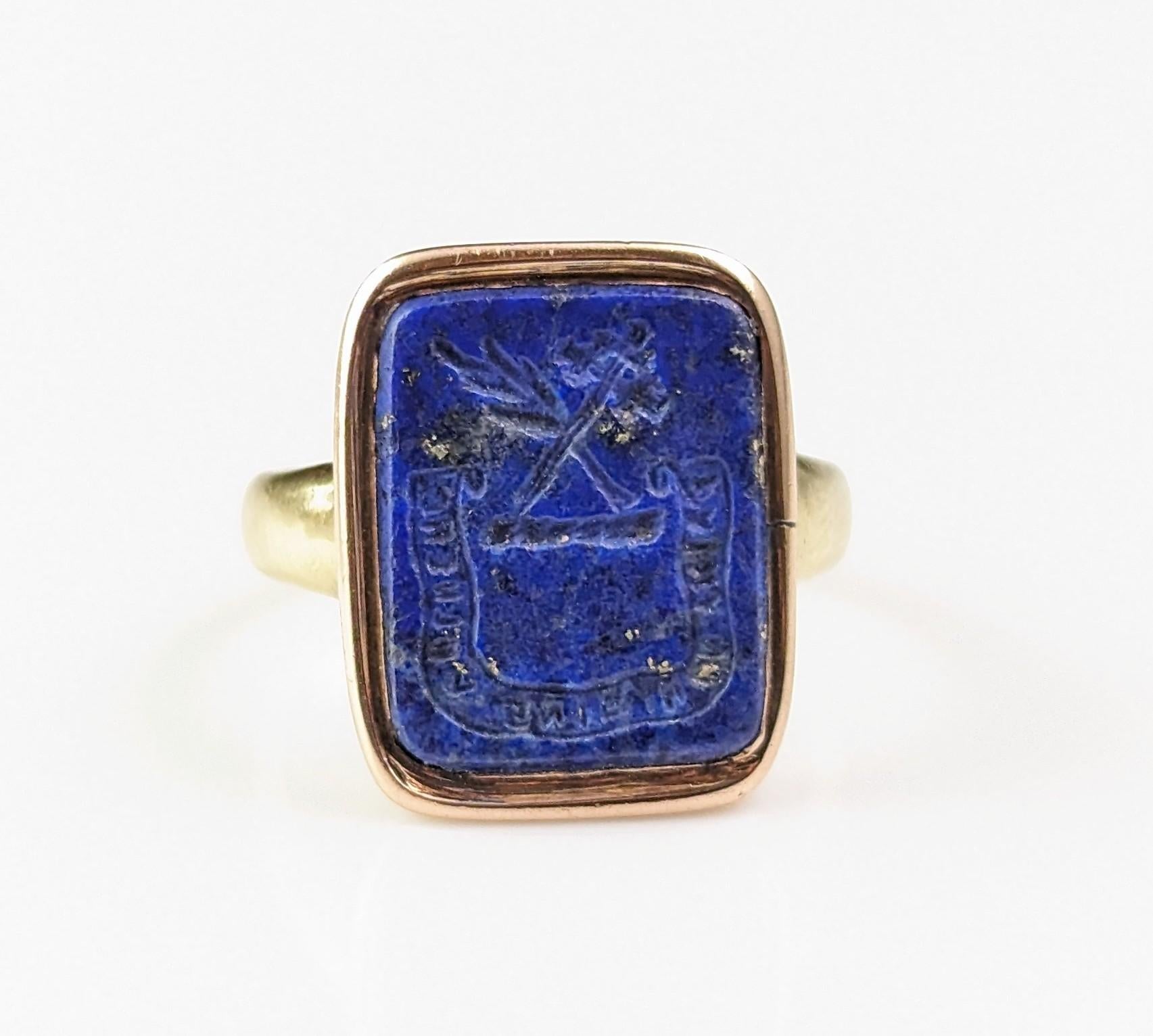 Antique Georgian Lapis Lazuli intaglio seal ring, 15k gold, Signet ring  4