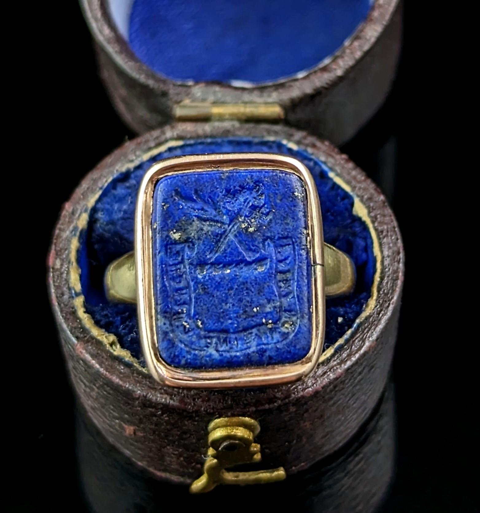 Antique Georgian Lapis Lazuli intaglio seal ring, 15k gold, Signet ring  1