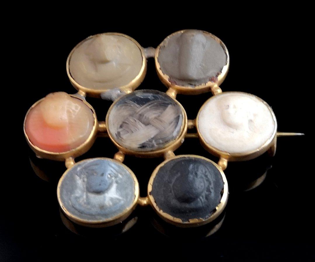 Antique Georgian Lava Cameo Mourning Brooch, 18 Karat Yellow Gold In Fair Condition In NEWARK, GB