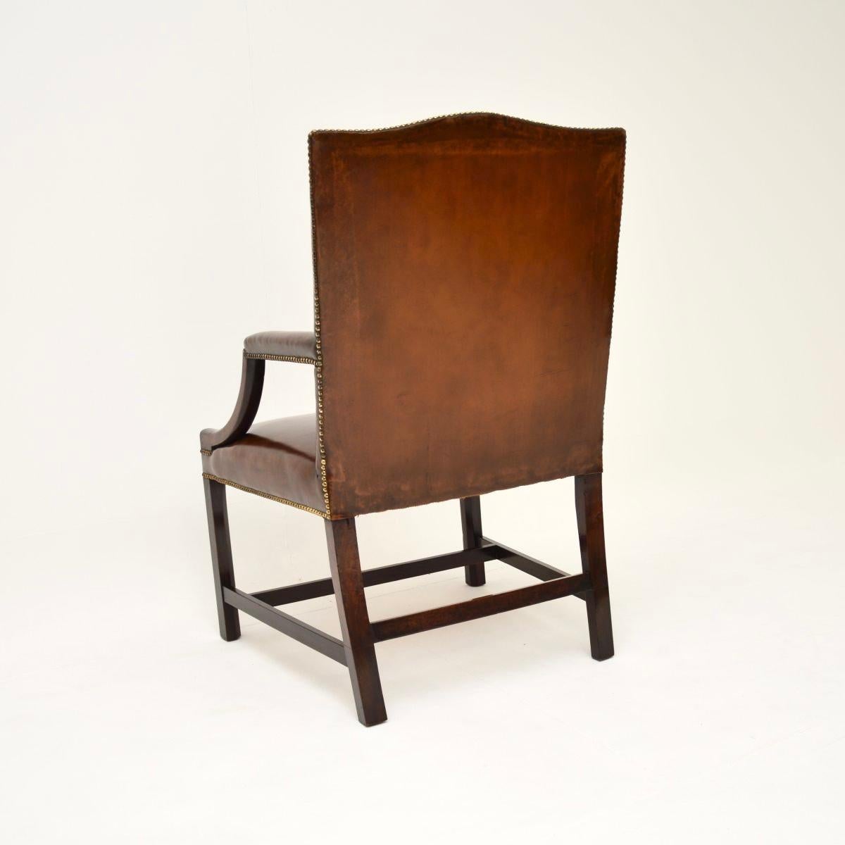 Antique Georgian Leather Gainsborough Armchair For Sale 1