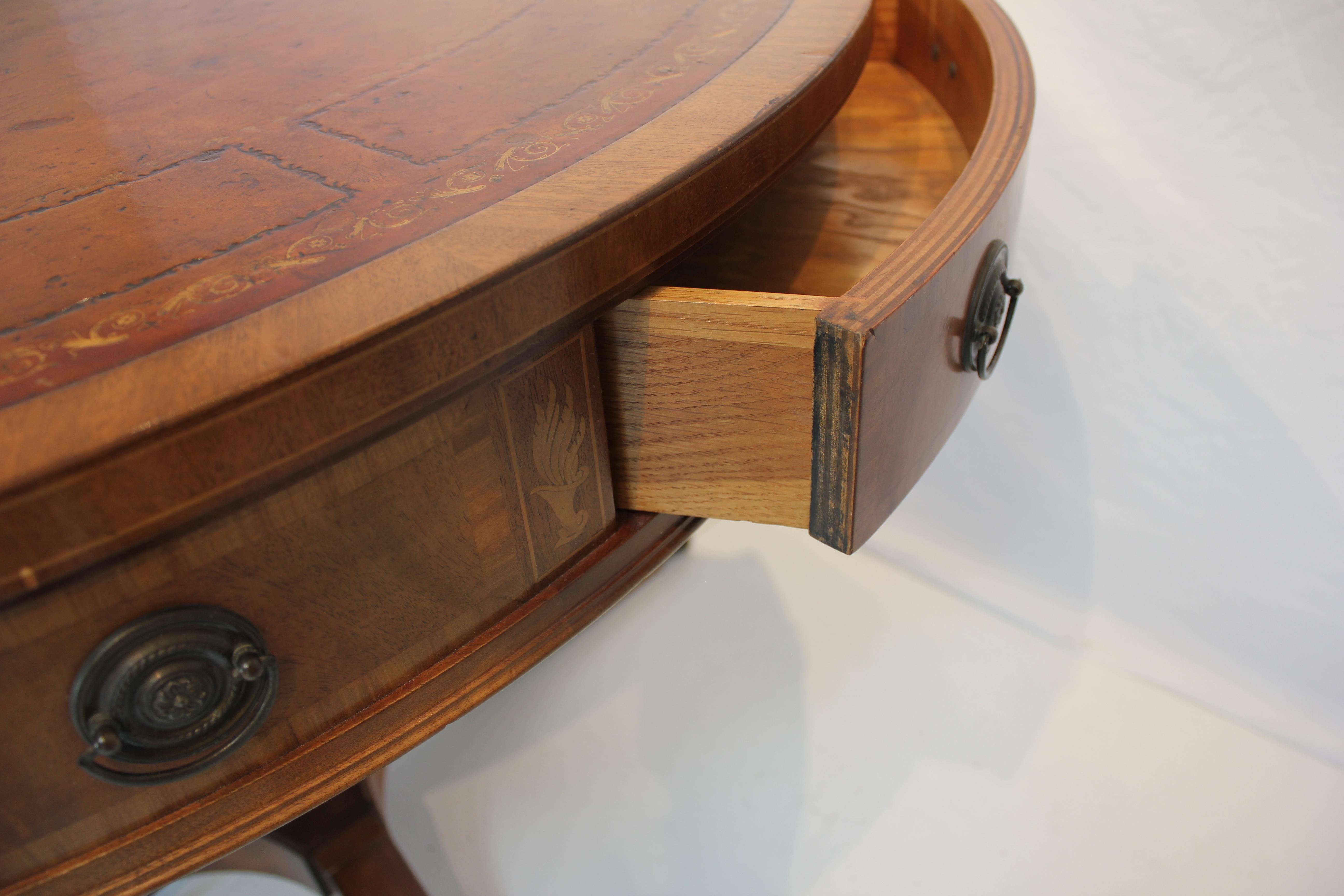 20th Century Antique Georgian Leather Top Inlay Mahogany Center 
