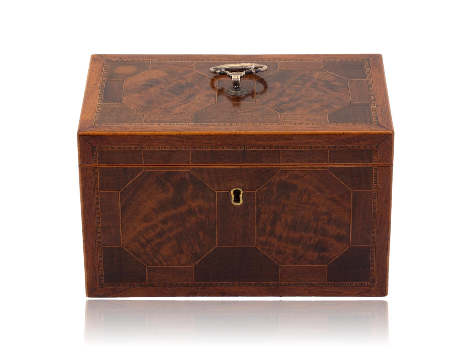 Baúl de Té Antiguo Georgiano de Caoba Jorge III en venta