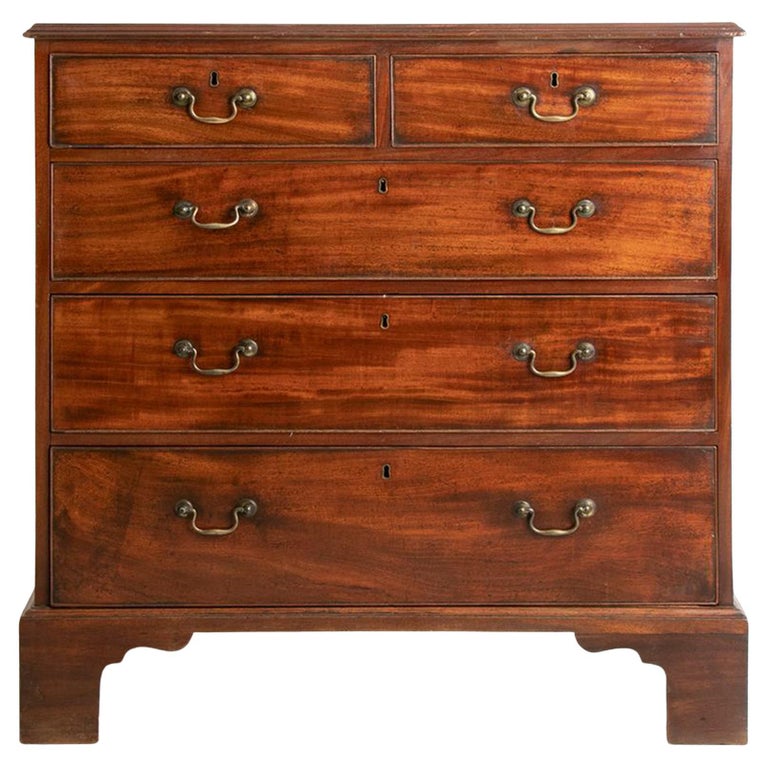 Antique Mahogany Bachelor's Chest of Drawers c.1800 For Sale