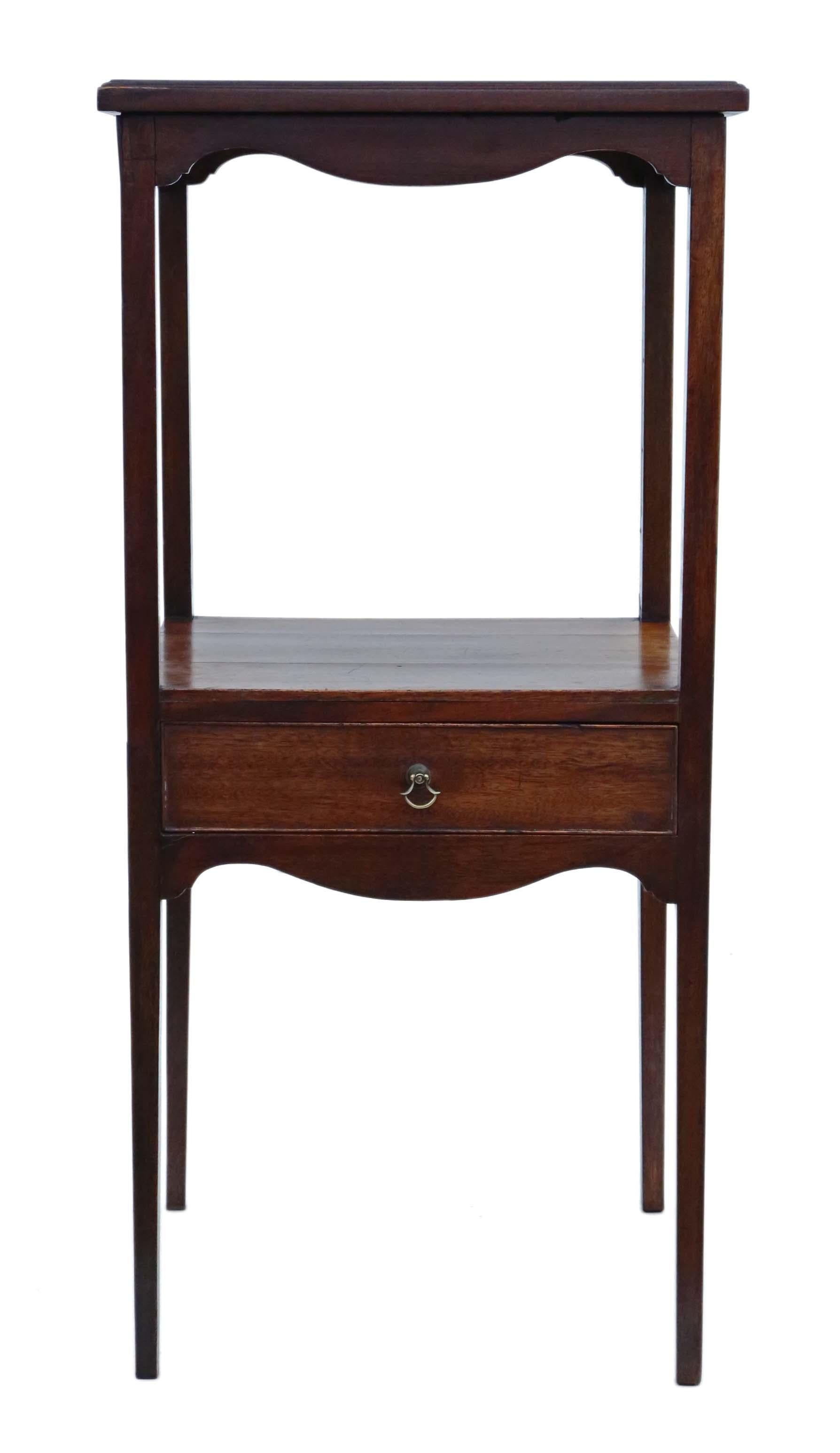 Antique quality Georgian C1805 mahogany bedside table washstand.

Great rare item, which is solid with no loose joints and no woodworm. The oak lined drawer slides freely. Full of age, character and charm.

Lovely age, colour and