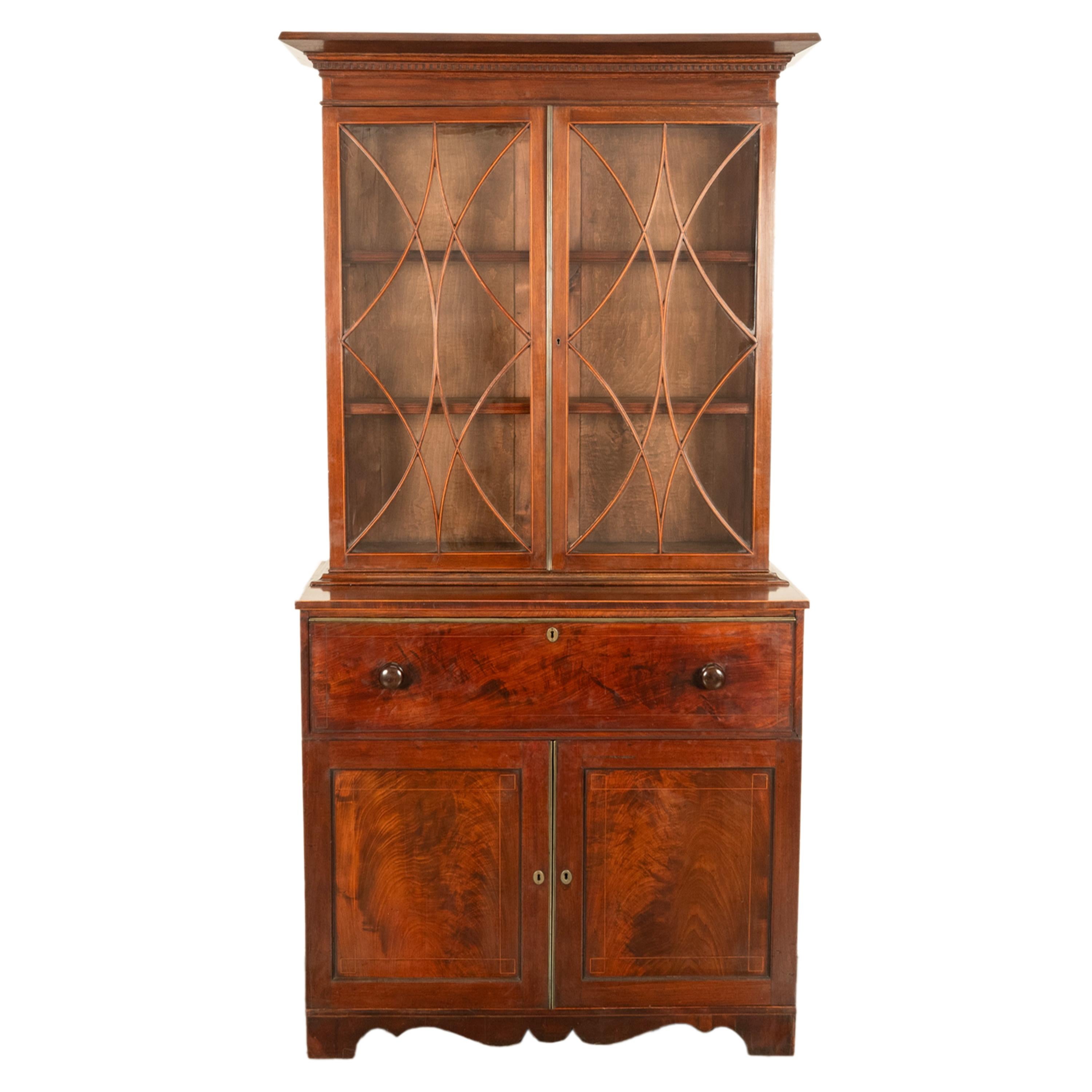 Antique Georgian Mahogany Bookcase Secretary Collectors Doctors Cabinet 1790 In Good Condition For Sale In Portland, OR