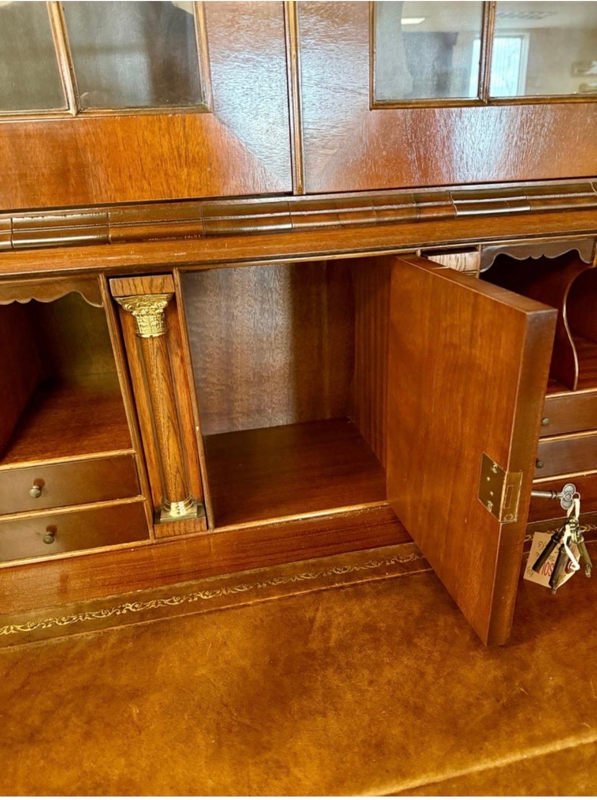 Giorgio III Antico gabinetto di porcellana georgiano in mogano, credenza, scrivania e segreteria in vendita