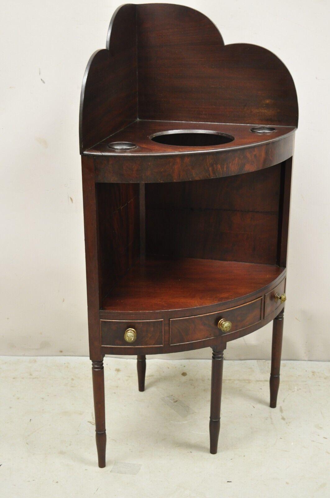 Antique Georgian Mahogany Corner Washstand Side Table with Drawer. Circa 19th Century. Measurements: 44