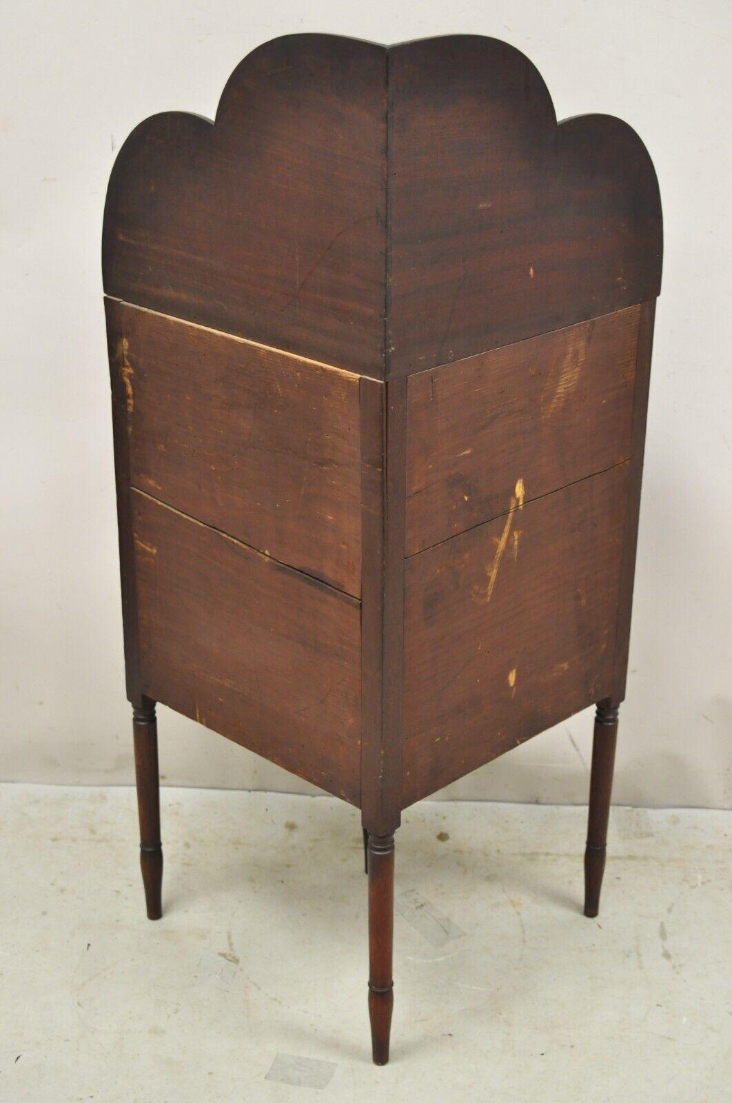 Antique Georgian Mahogany Corner Washstand Side Table with Drawer For Sale 5