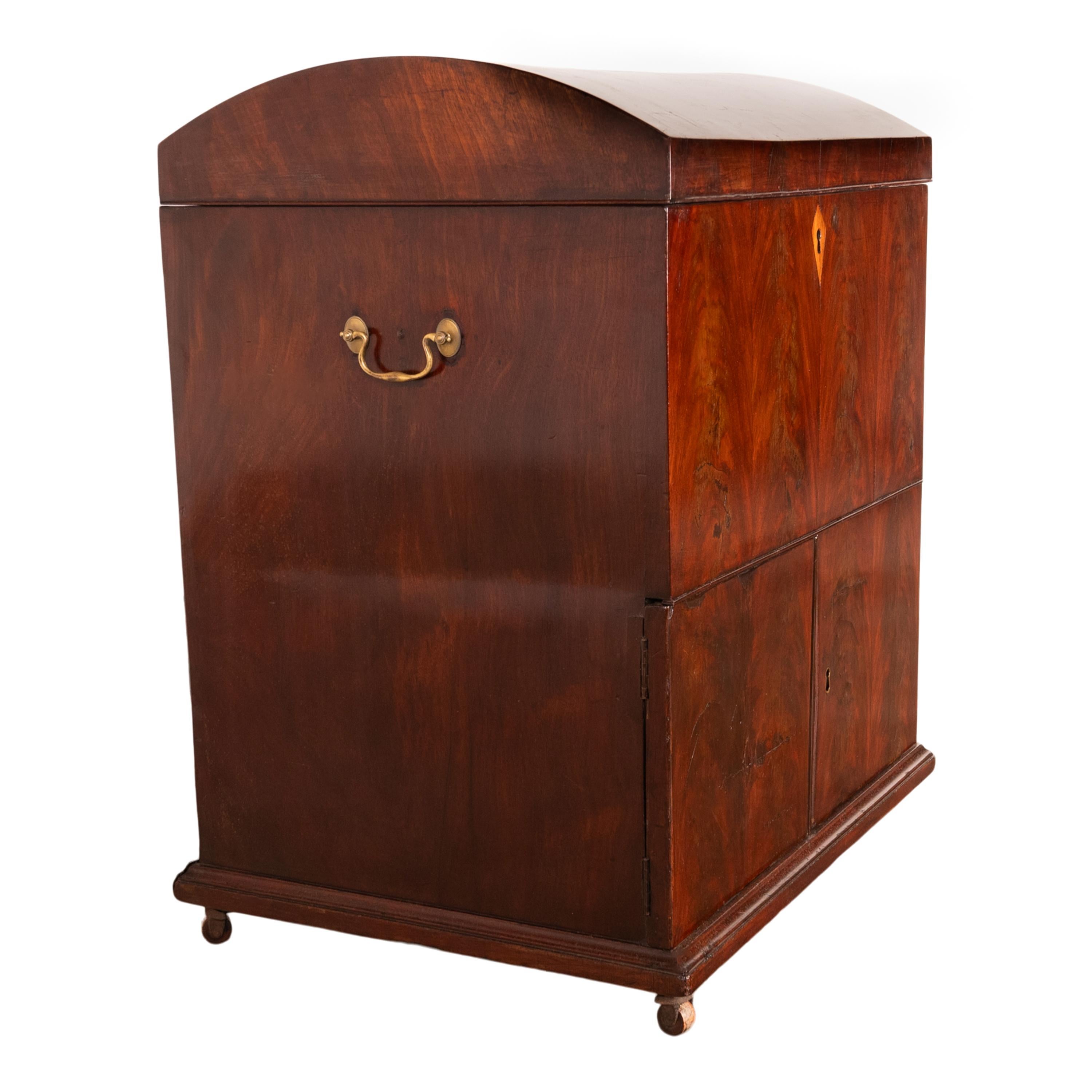 Late 18th Century Antique Georgian Mahogany Domed Top Wine Liquor Cellarette Cabinet Box 1780 For Sale