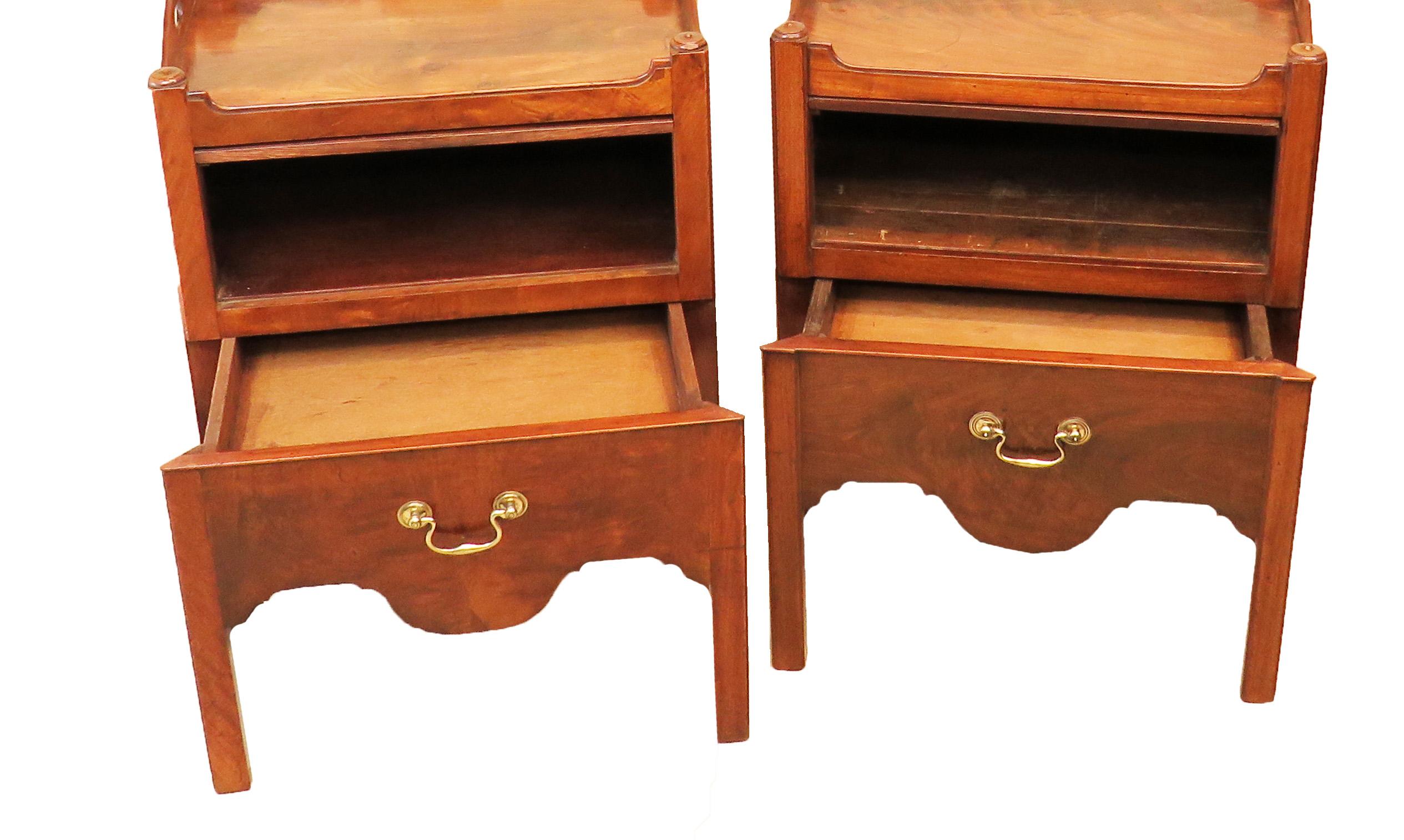 18th Century Antique Georgian Mahogany Matched Pair of Bedside Night Tables