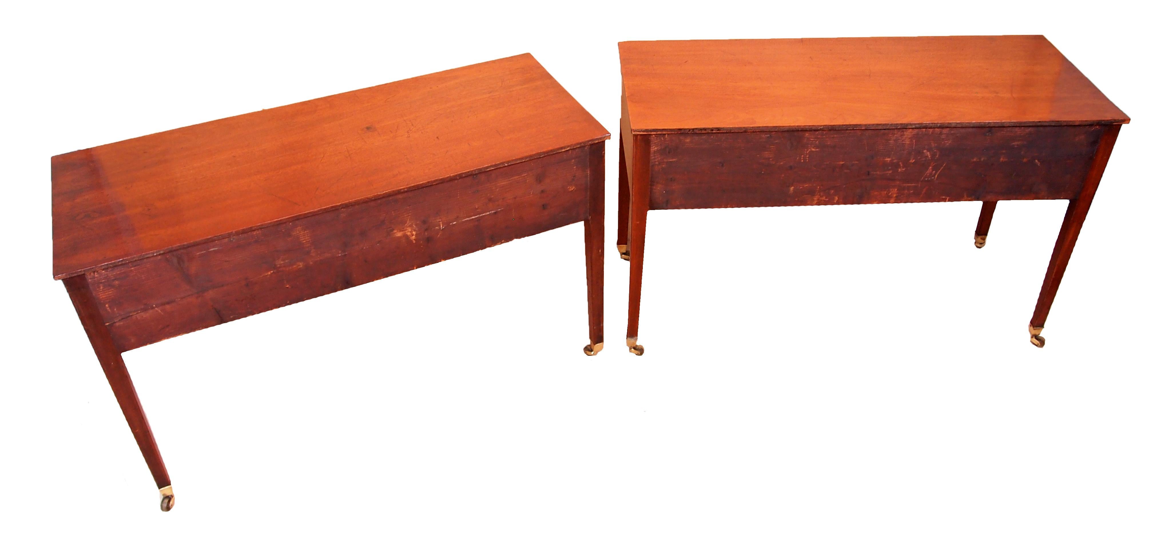 European Antique Georgian Mahogany Pair of Dressing Tables