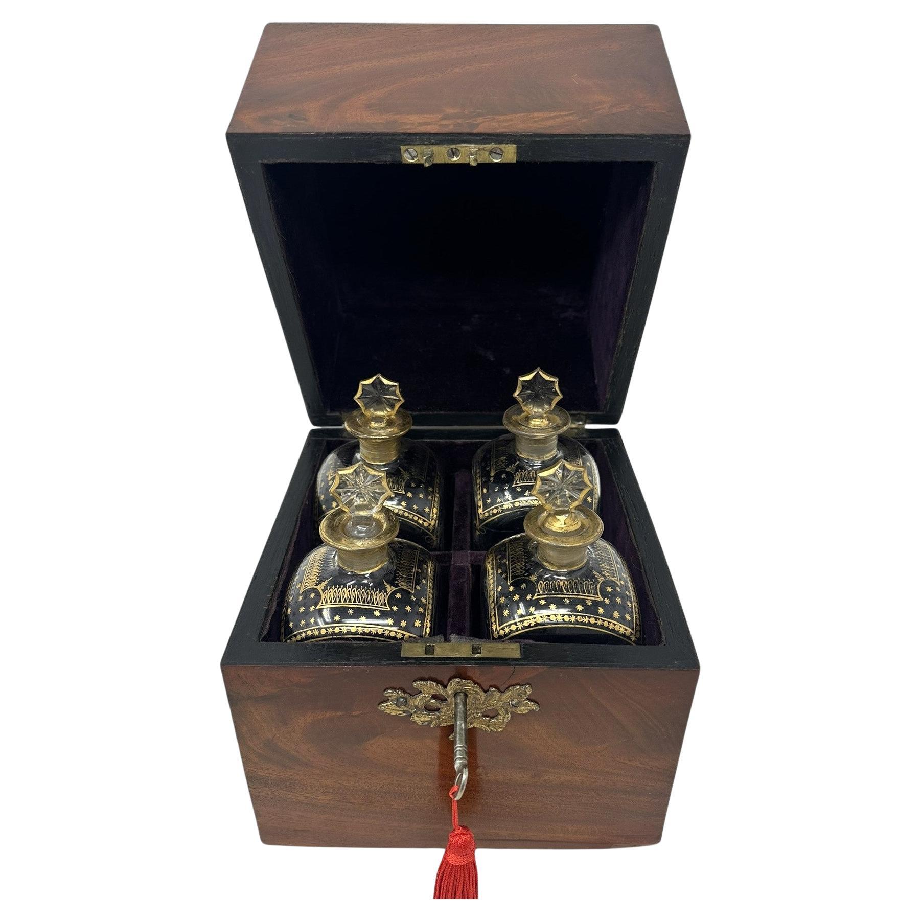 Antico decanter da vino per liquori Tantalus in mogano georgiano Decanter in cristallo 19 ct