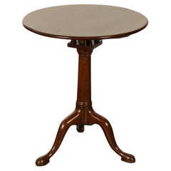 Ancienne table à vin géorgienne en acajou à plateau basculant et piédestal tripode 1760
