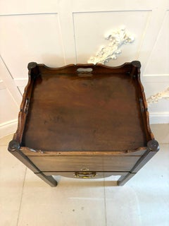 Mesilla de noche de caoba georgiana antigua Mesilla de noche con bandeja