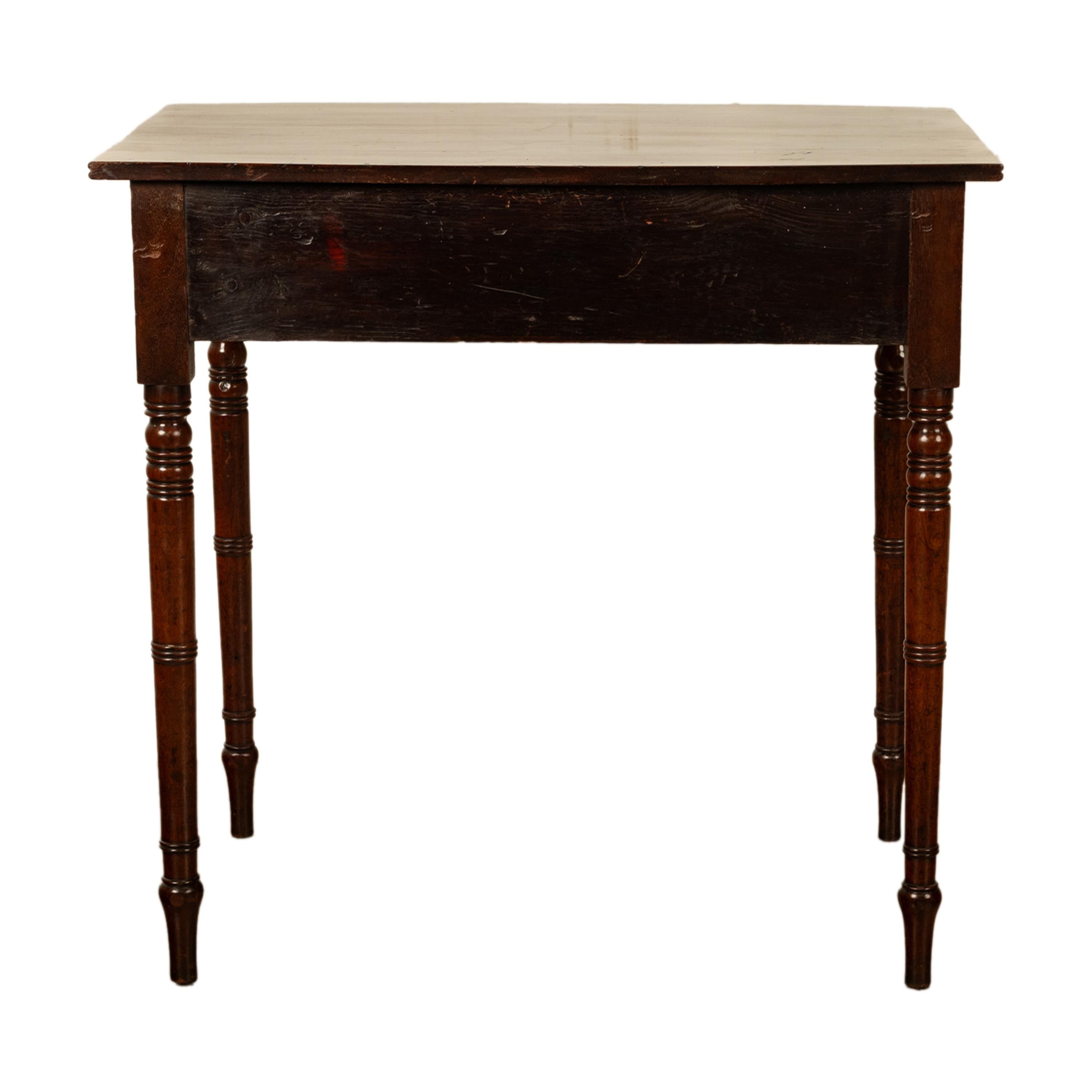 Ancienne table à écrire d'appoint à deux tiroirs en acajou géorgien Gillows 1790 5