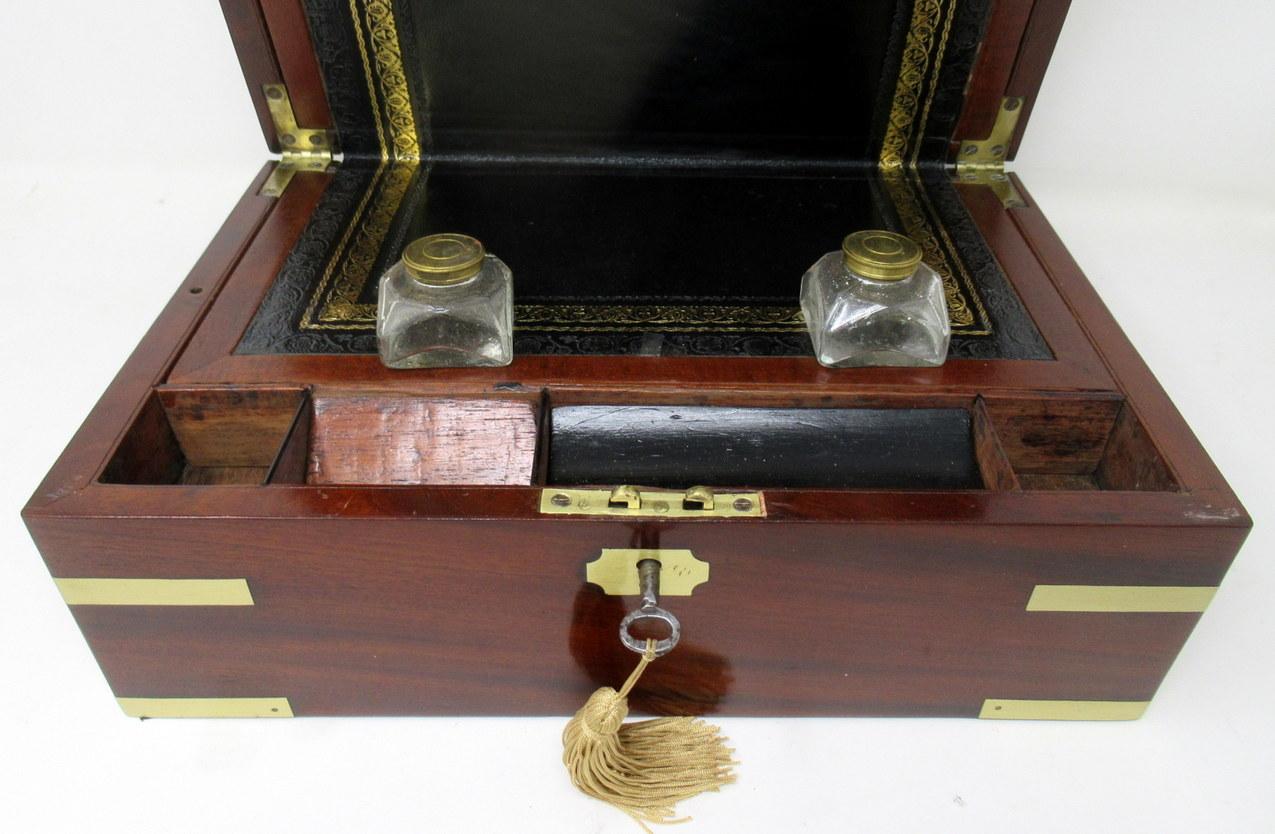 Antique Georgian Mahogany Victorian Brass Bound Traveling Writing Slope Box In Good Condition In Dublin, Ireland