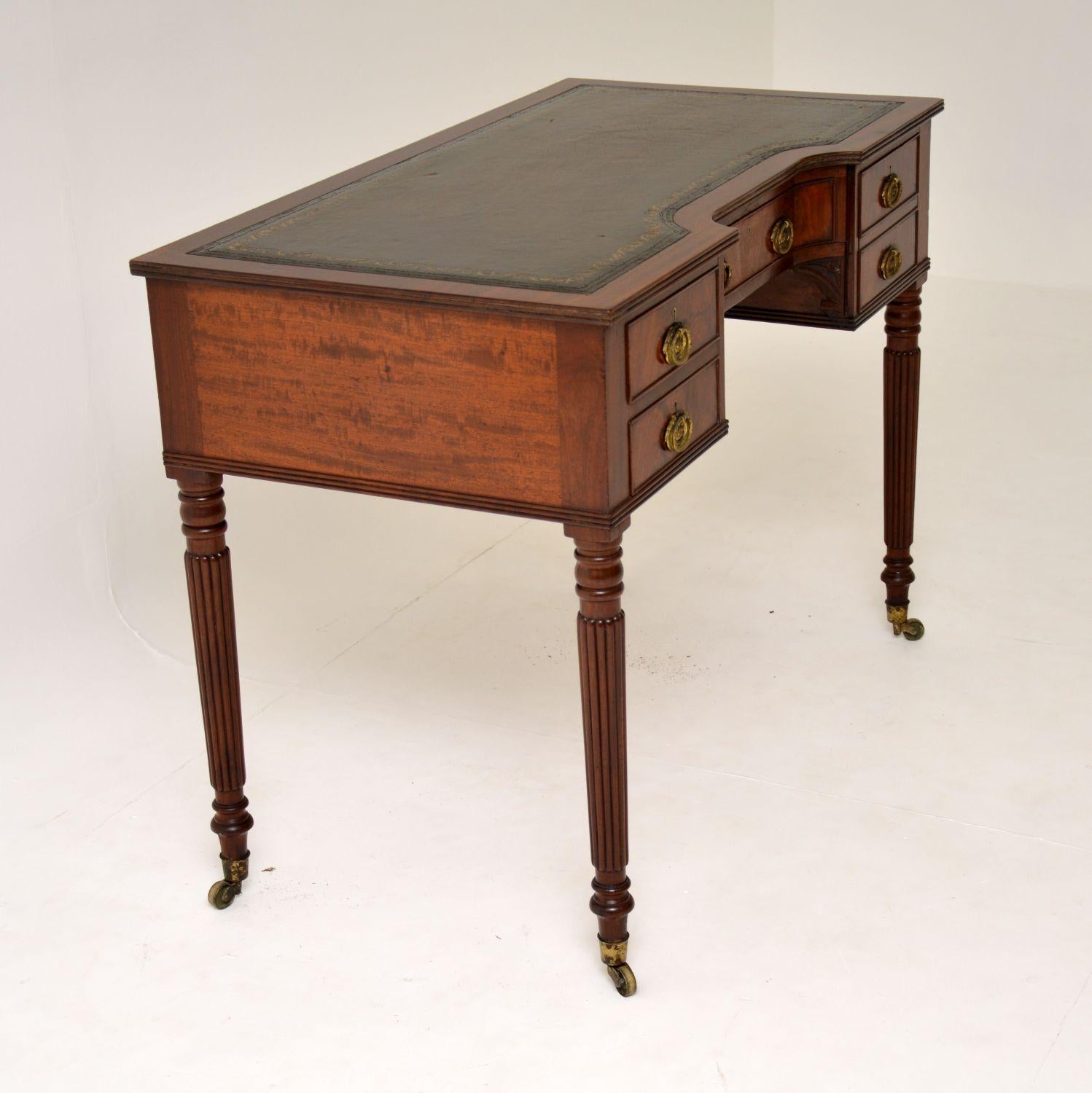Early 19th Century Antique Georgian Mahogany Writing Table / Desk