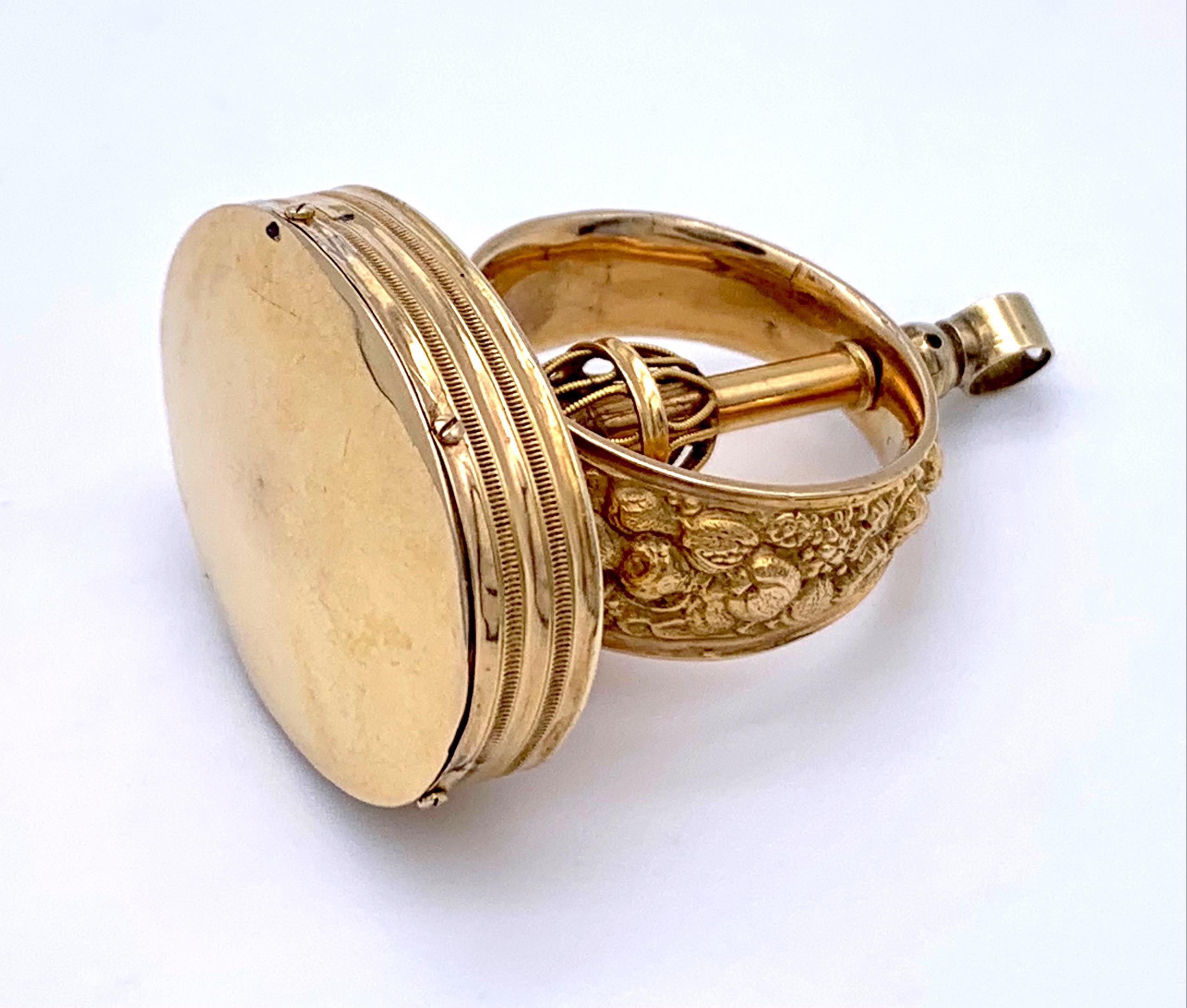 Antique Georgian Mechanical Musical 15 Carat Gold Trincket Pendant Fob  1