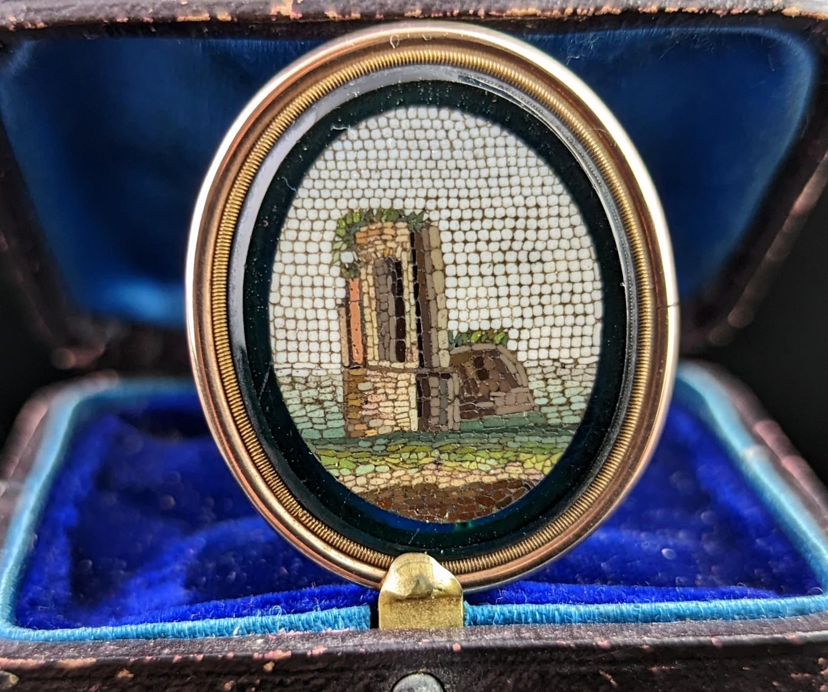 Antique Georgian micro mosaic brooch, 9k gold, Green glass  1