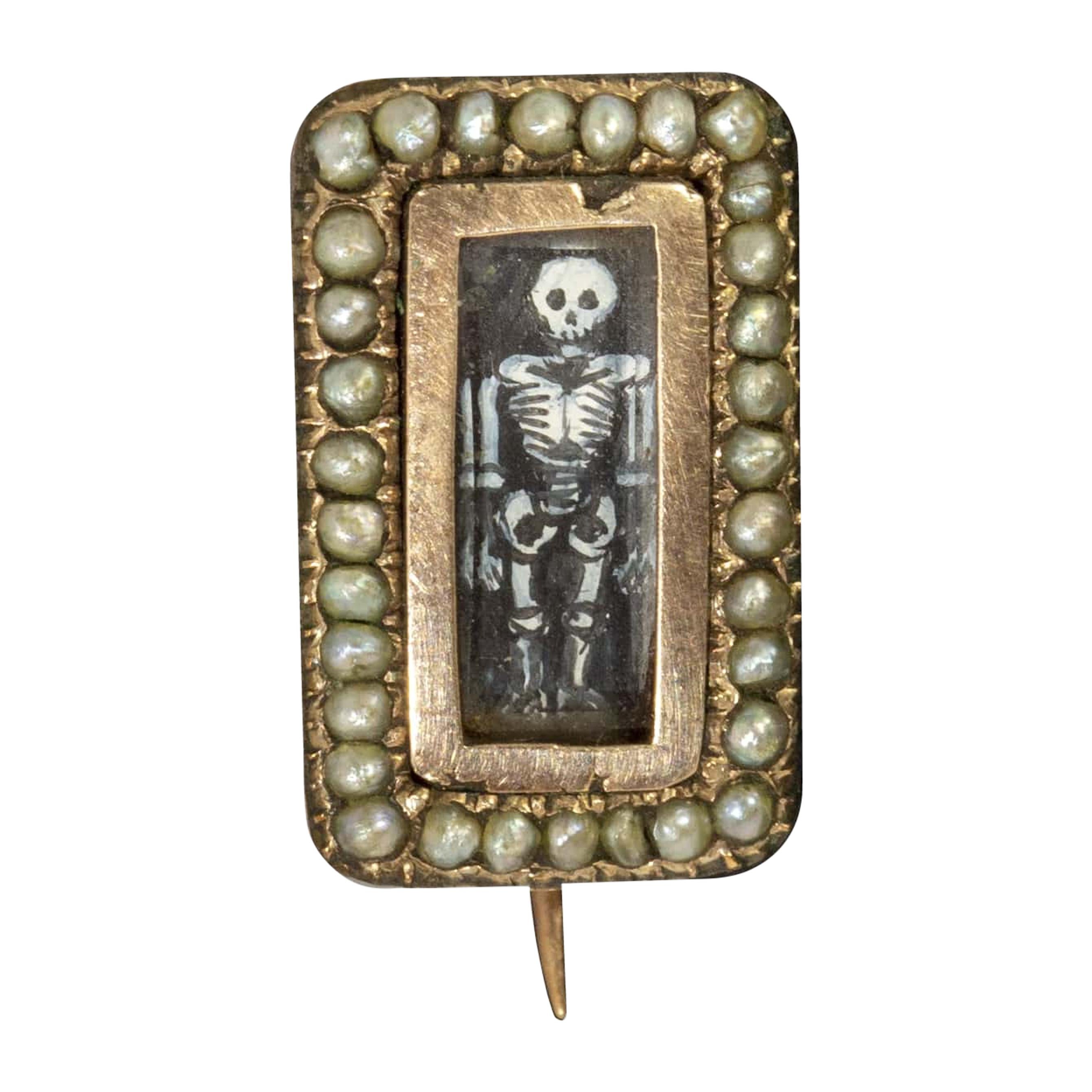 Antique rare Georgian Momento Mori Mourning Gold Pin with a Skeleton Inside . For Sale