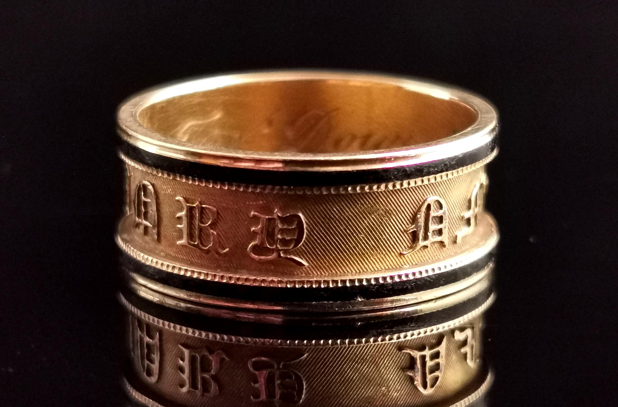 Antique Georgian Mourning Band Ring, 18k Gold, Black Enamel, in Memory of In Good Condition In NEWARK, GB